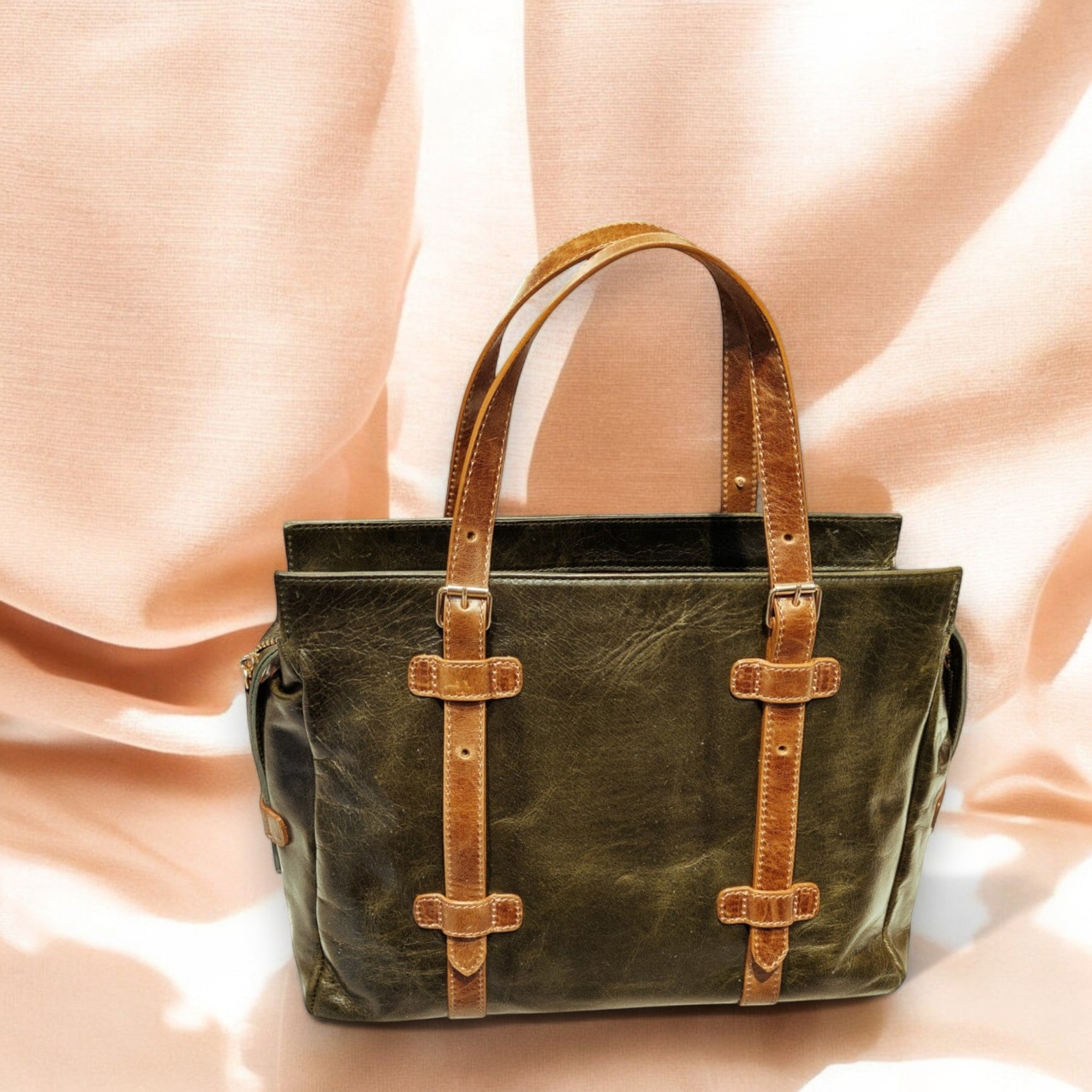 Pelletteria Pelle Nuda Milano, Artigianato Italiano, Collezione borse donna a spalla, vera pelle