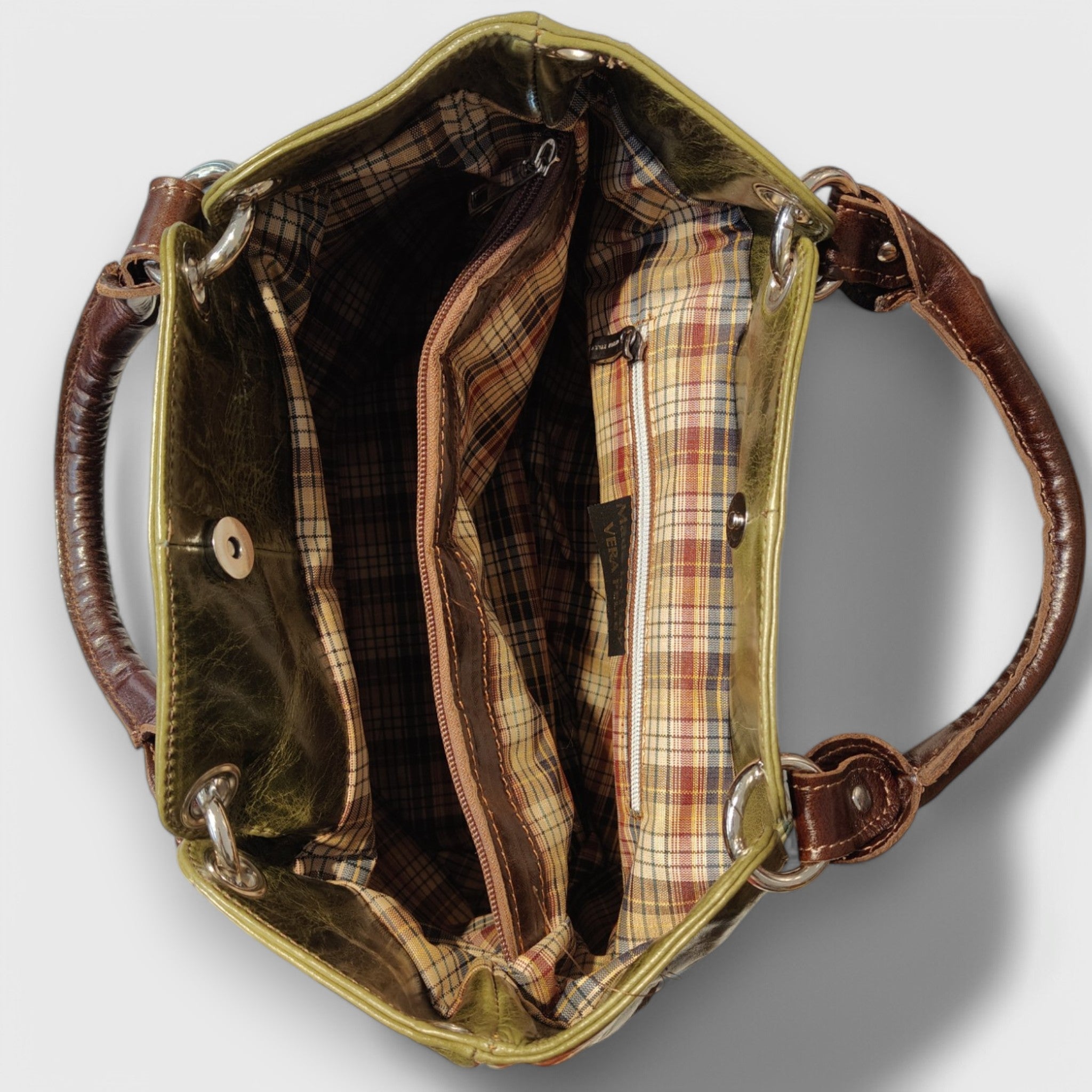 Pelletteria Pelle Nuda Milano, Artigianato Italiano, vera pelle, Negozio borse donna, 3 fasce verde