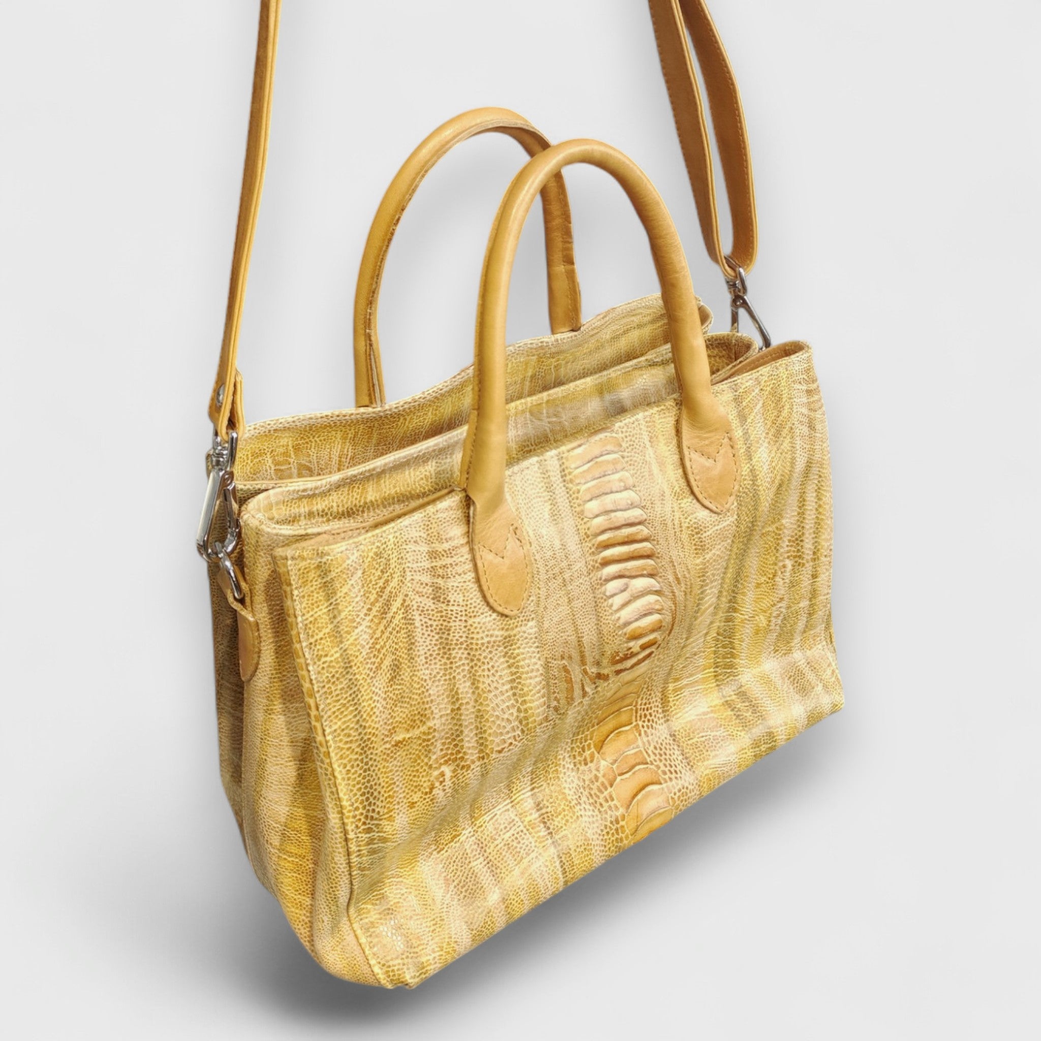 Pelletteria Pelle Nuda Milano, Artigianato italiano, Vera Pelle, negozio borse donna, 3 Zip struzzo giallo