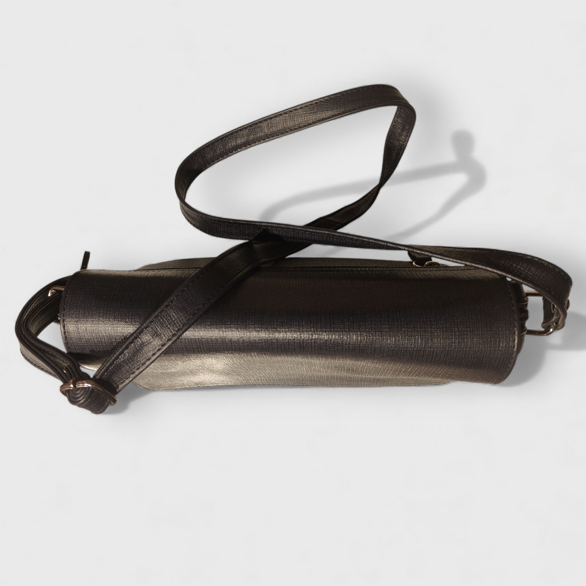 Pelletteria Pelle Nuda Milano, Artigianato Italiano, Vera pelle, Negozio borse donna, Aida blu