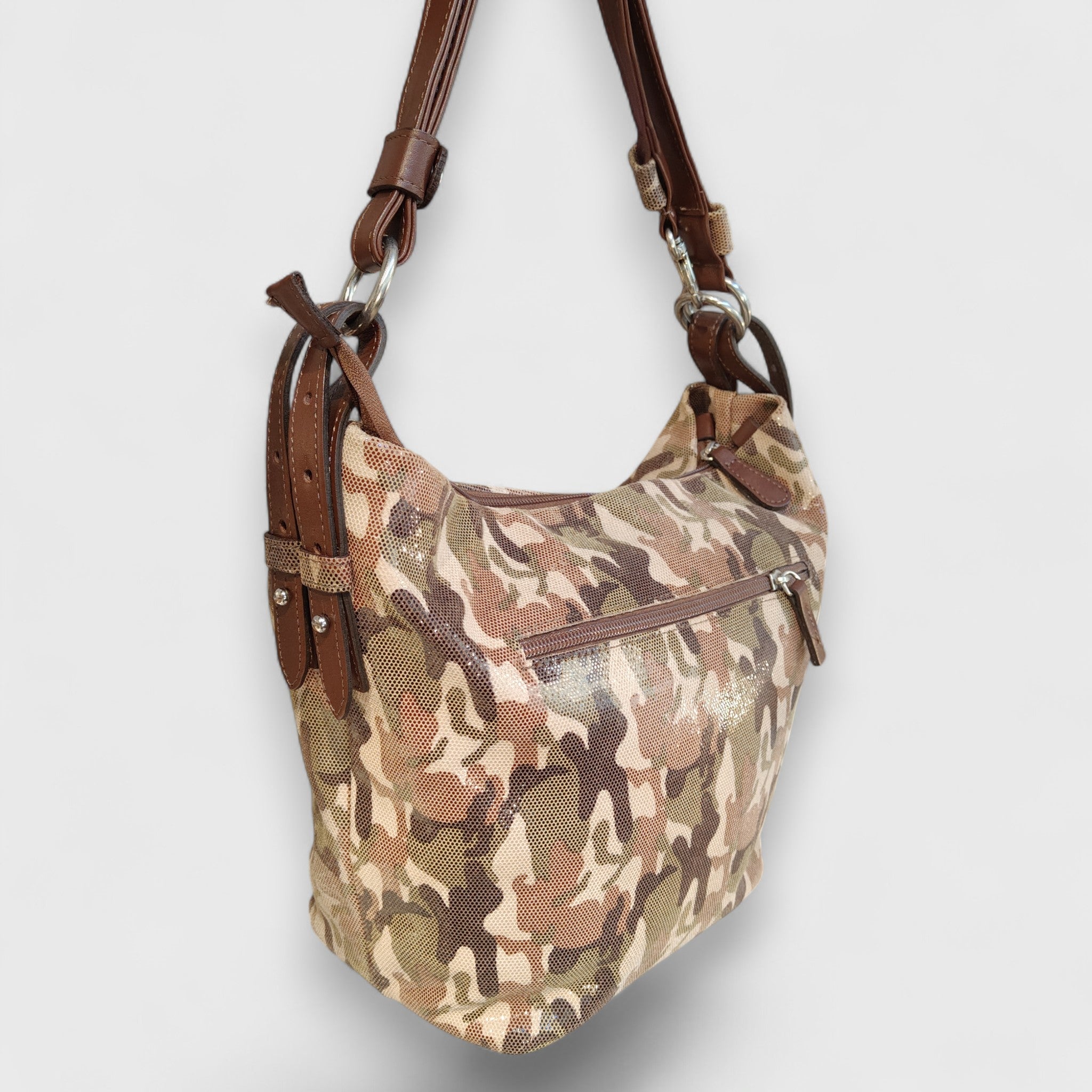 Pelletteria Pelle Nuda Milano, Artigianato Italiano, Vera pelle, Negozio borse donna, Alessandra mimetica