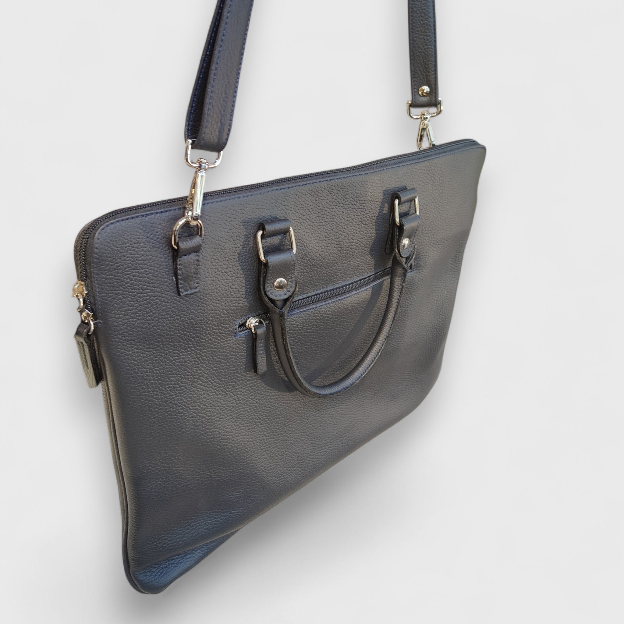 Pelletteria Pelle Nuda Milano, Artigianato Italiano, Vera pelle, Negozio borse donna uomo, Alessia nero