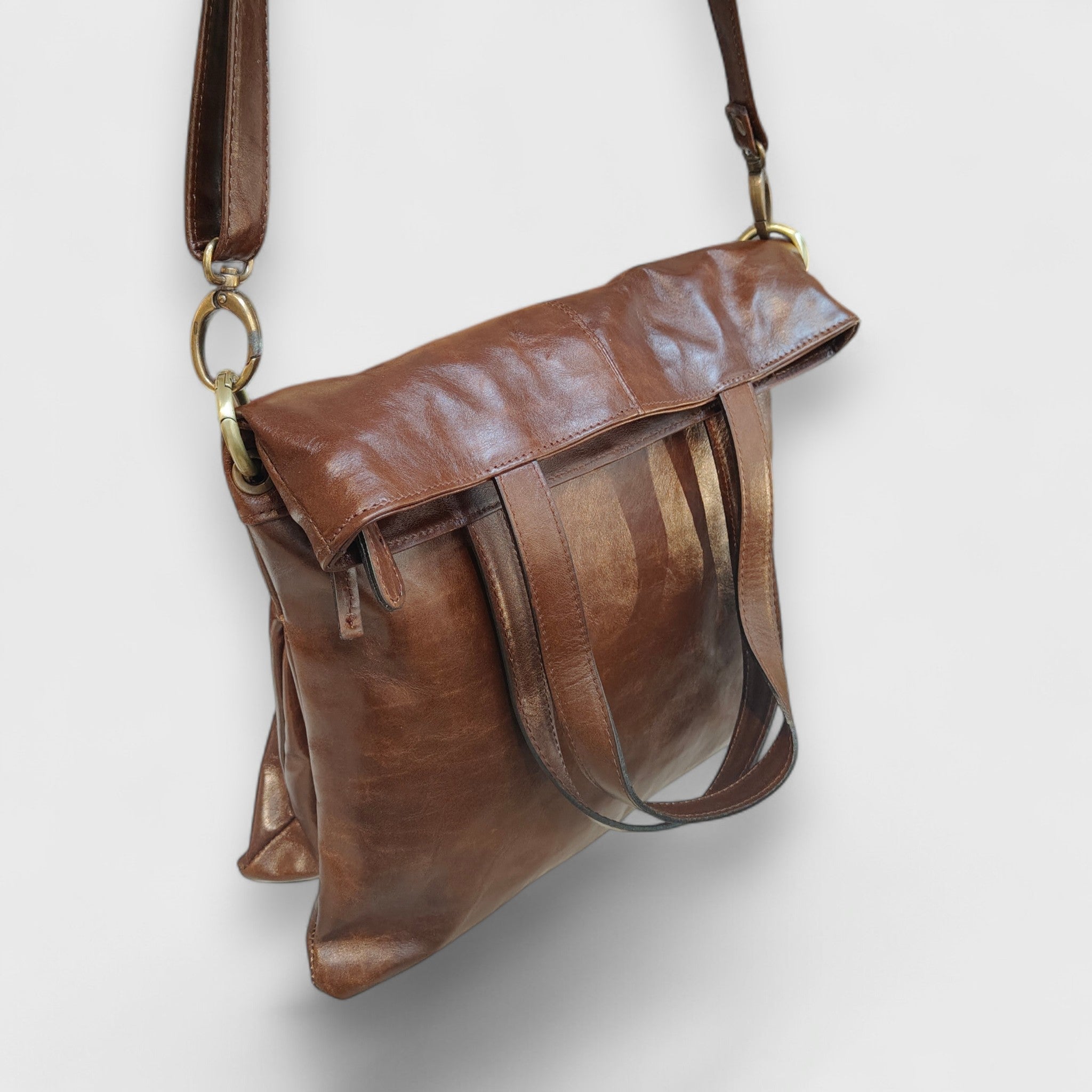 Pelletteria Pelle Nuda Milano, Artigianato Italiano, Vera pelle, Negozio borse donna, Alice testa di moro