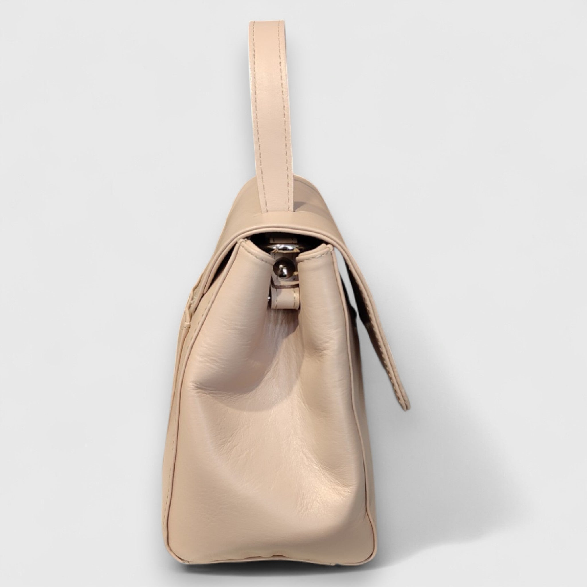 Pelletteria Pelle Nuda Milano, Artigianato Italiano, vera pelle, Negozio Borse donna, Amor rosa