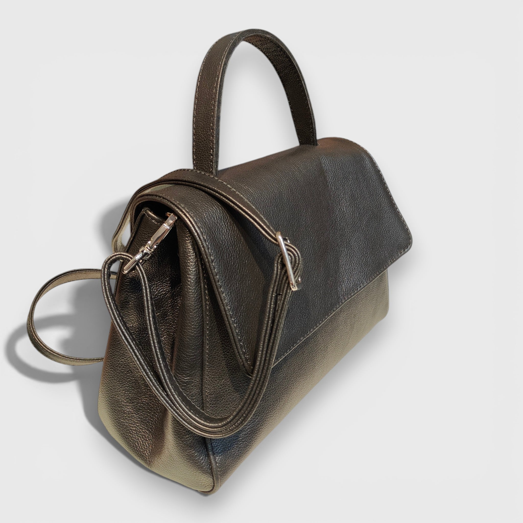 Pelletteria Pelle Nuda Milano, Artigianato Italiano, Vera Pelle, Negozio borse donna, Amor nero