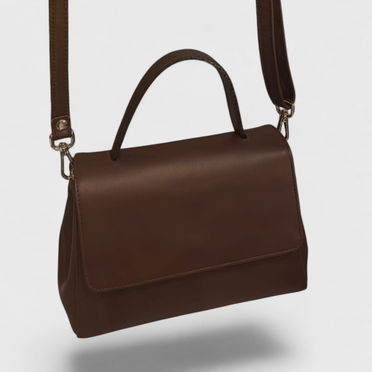 Pelletteria Pelle Nuda Milano, vera pelle italiana, Negozio borse donna, Amor marrone scuro