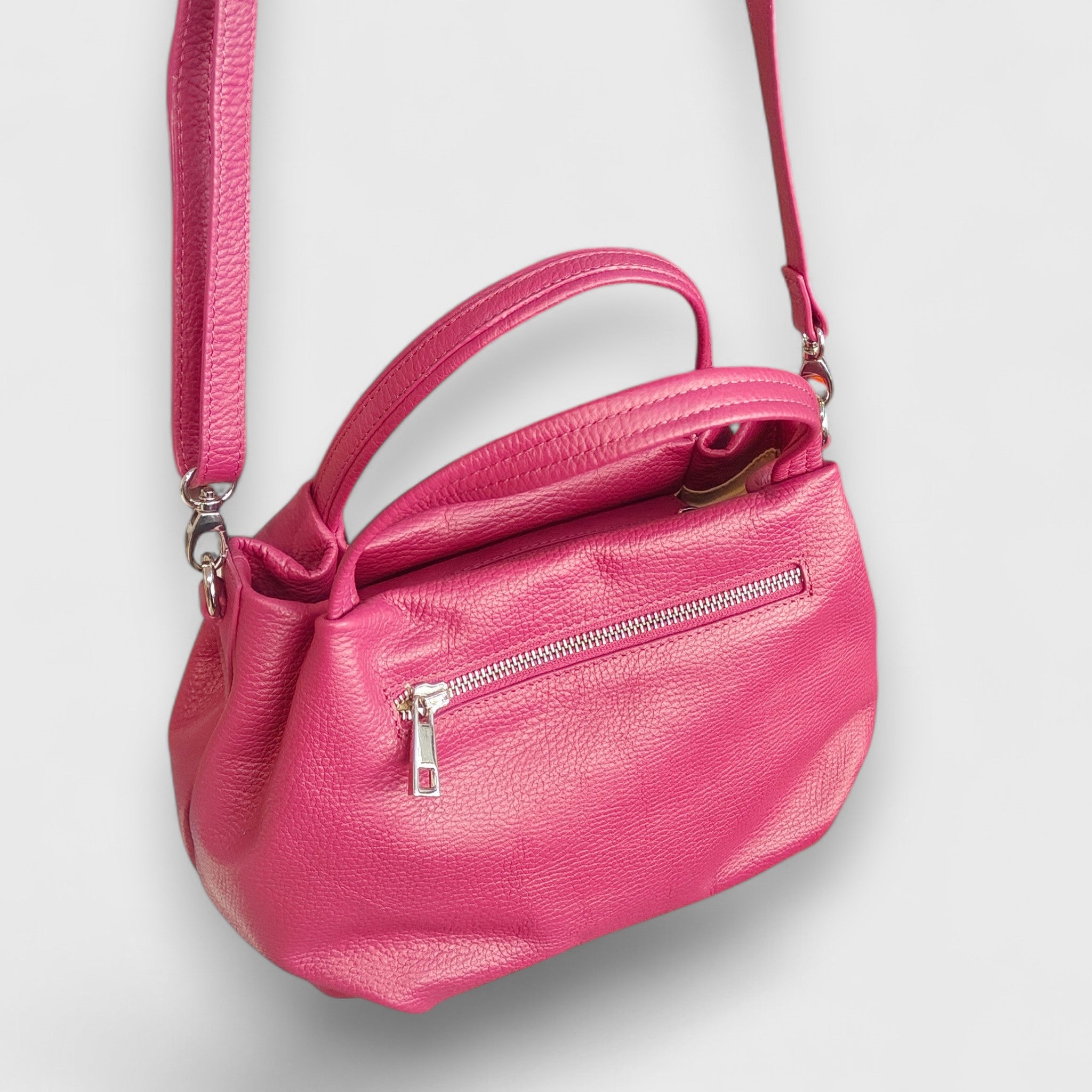 Pelletteria Pelle Nuda Milano, Vera pelle italiana, Negozio borse donna, Andrea fucsia
