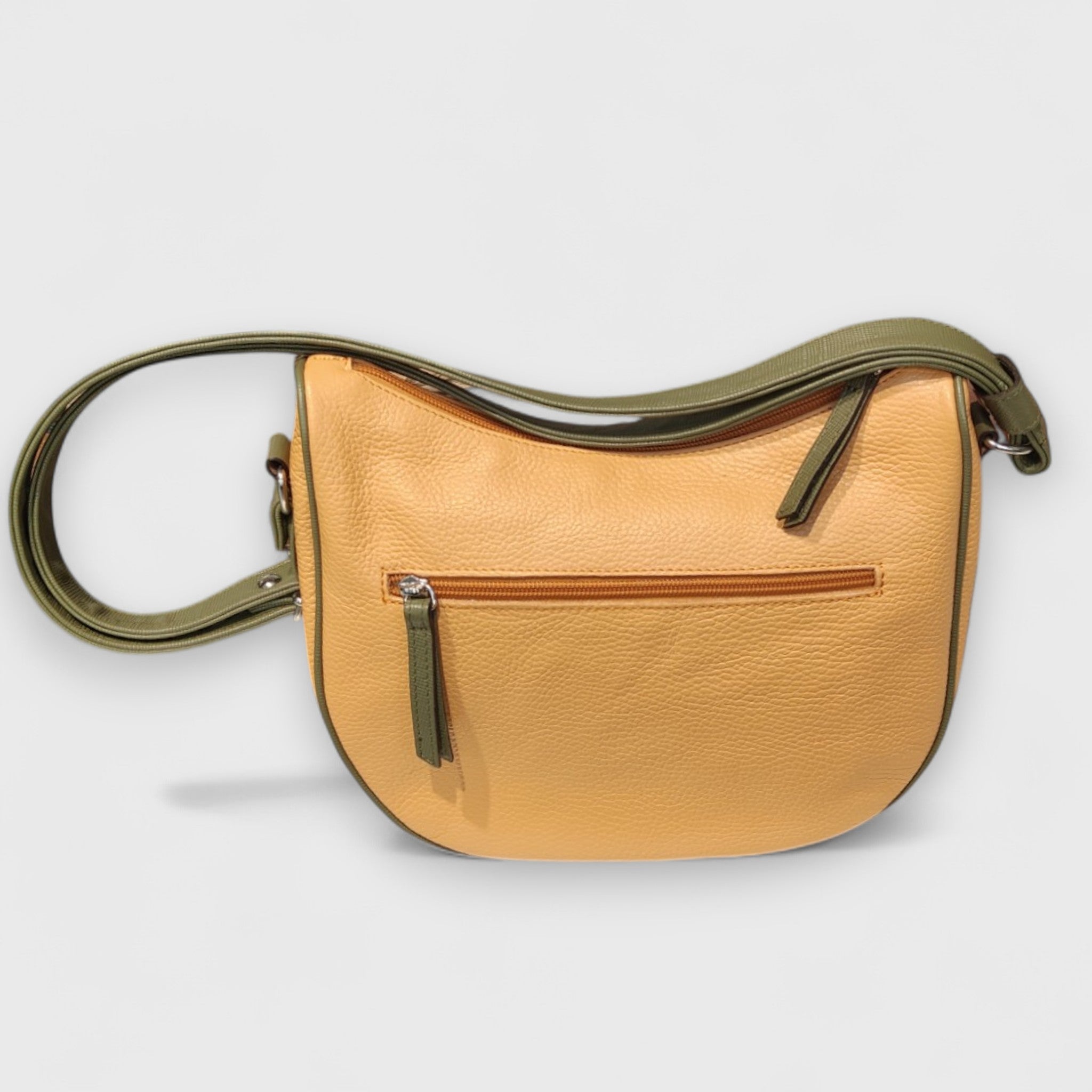 Pelletteria Pelle Nuda Milano, Artigianato Italiano, Vera pelle, Negozio borse donna, Aurora arancione