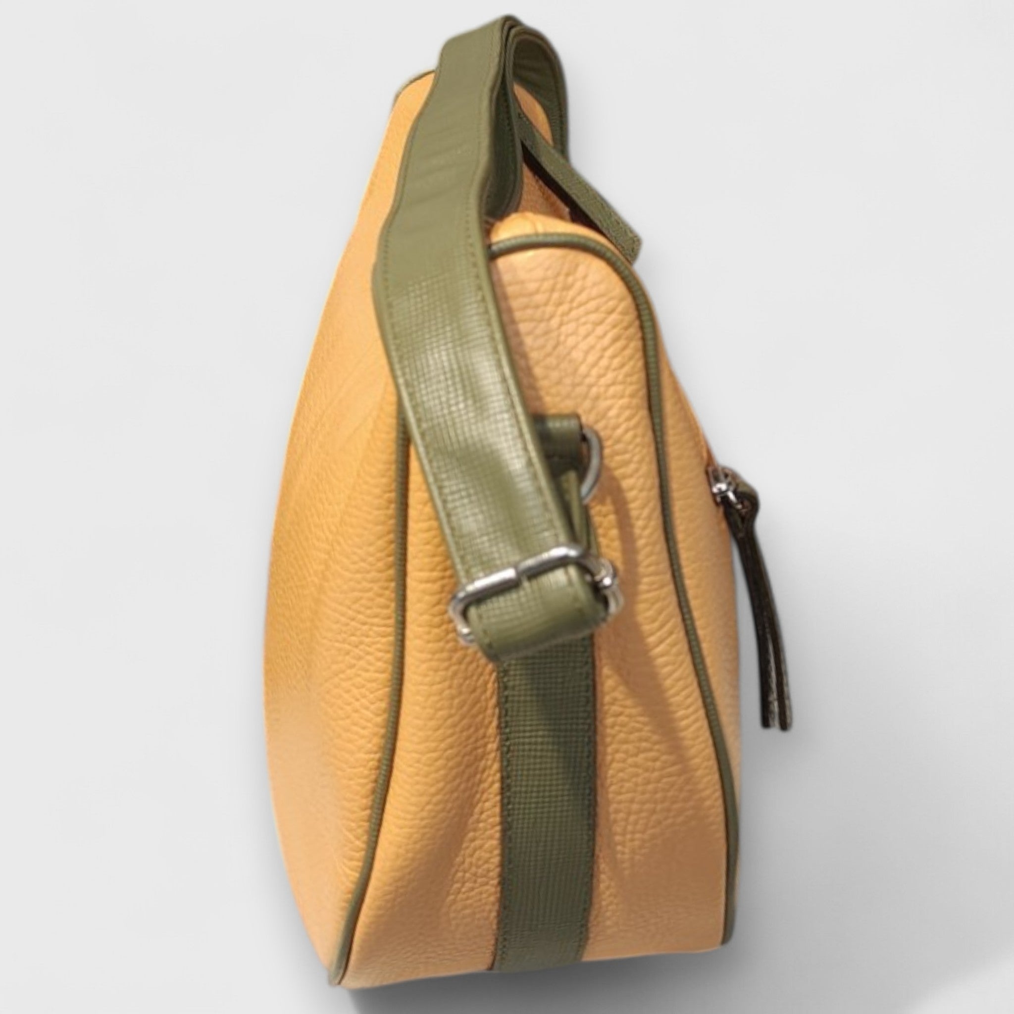 Pelletteria Pelle Nuda Milano, Artigianato Italiano, Vera pelle, Negozio borse donna, Aurora arancione