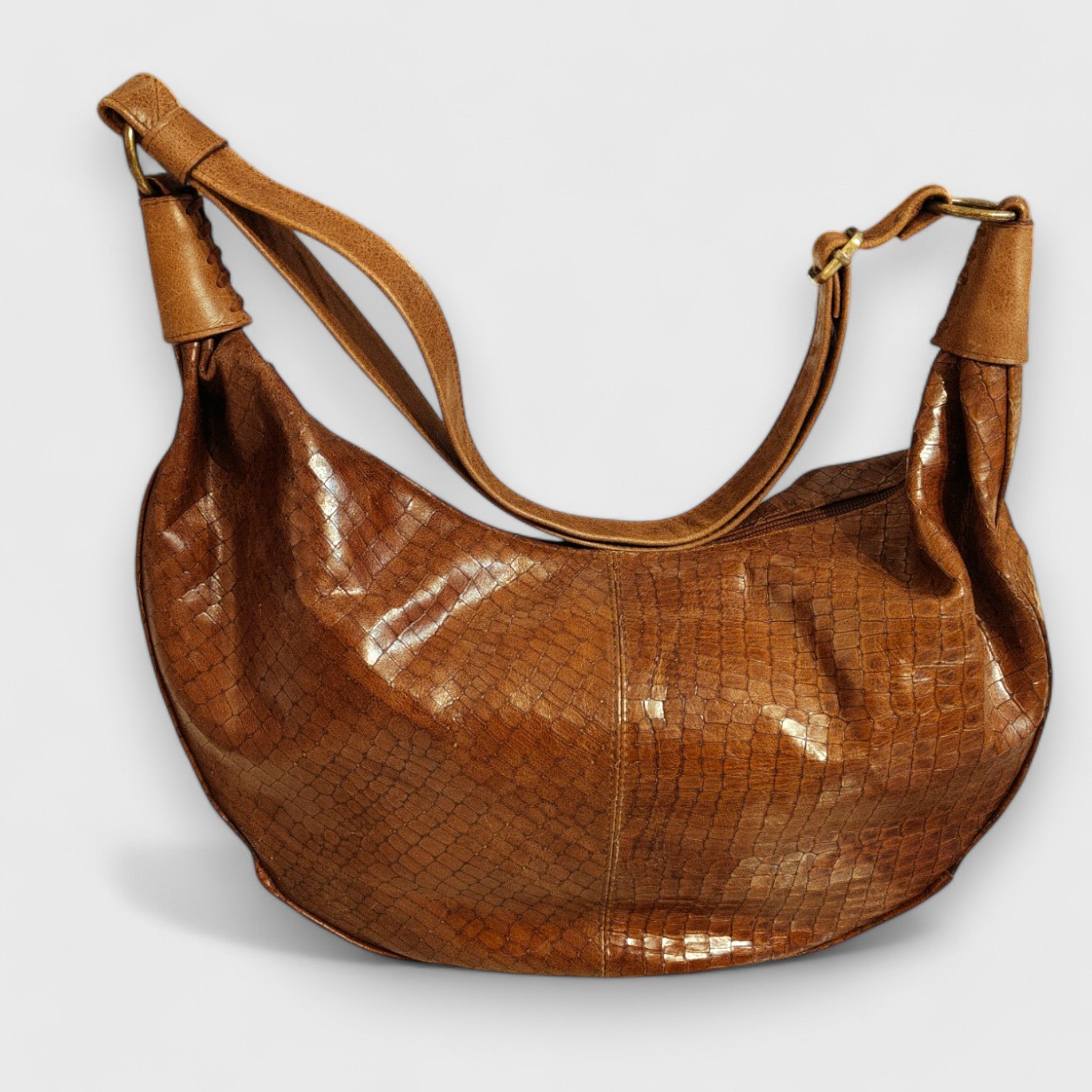 Pelletteria Pelle Nuda Milano, Artigianato italiano, vera belle, negozio borse donna, Banana marrone cocco