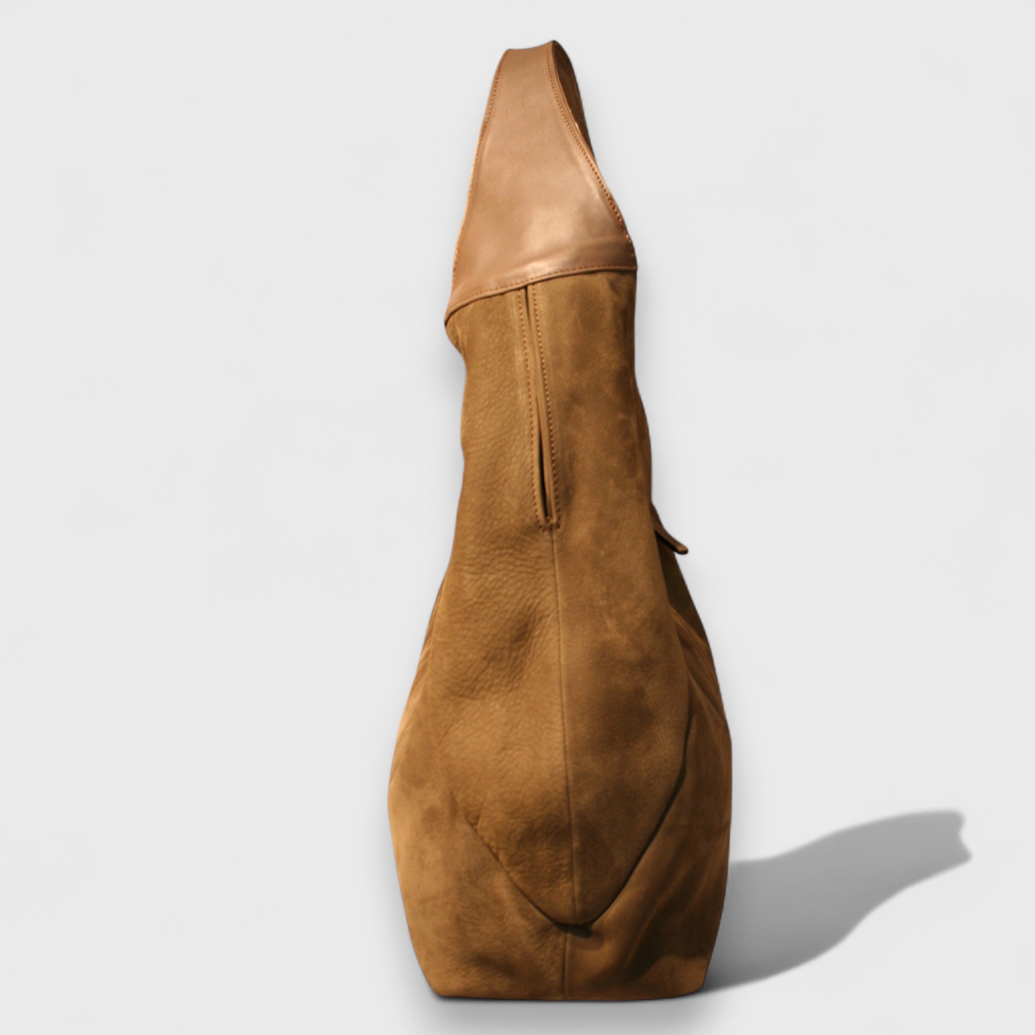 Pelletteria Pelle Nuda Milano, Artigianato Italiano, Vera Pelle, Negozio borse donna, Barchetta nabuk marrone