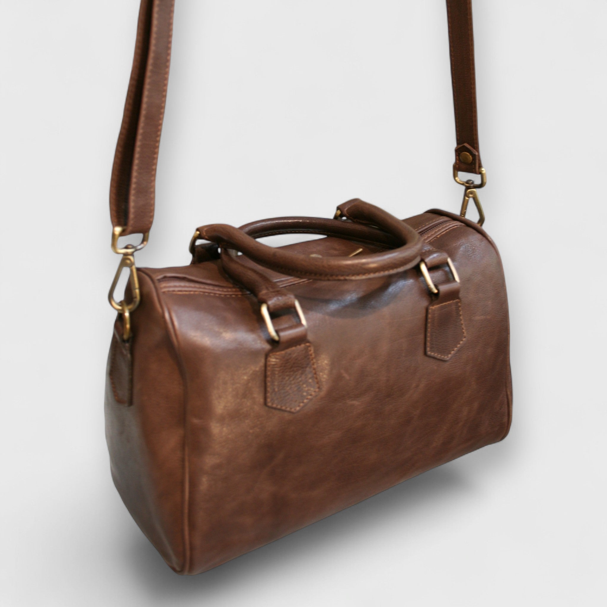 Pelletteria Pelle Nuda Milano, Artigianato Italiano, Vera pelle, Negozio borse donna, Baule medio marrone