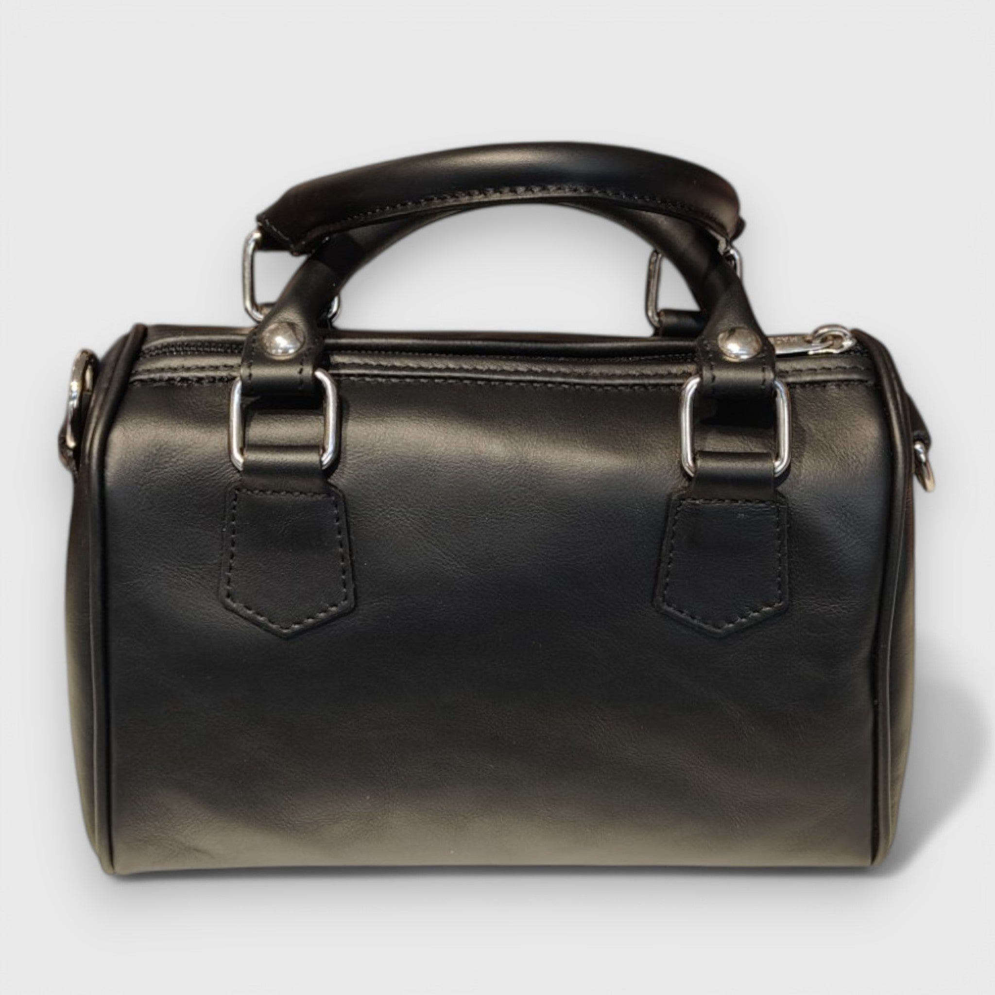 Pelletteria Pelle Nuda Milano, Artigianato Italiano, Vera pelle, Negozio borse donna, Bauletto mini nero