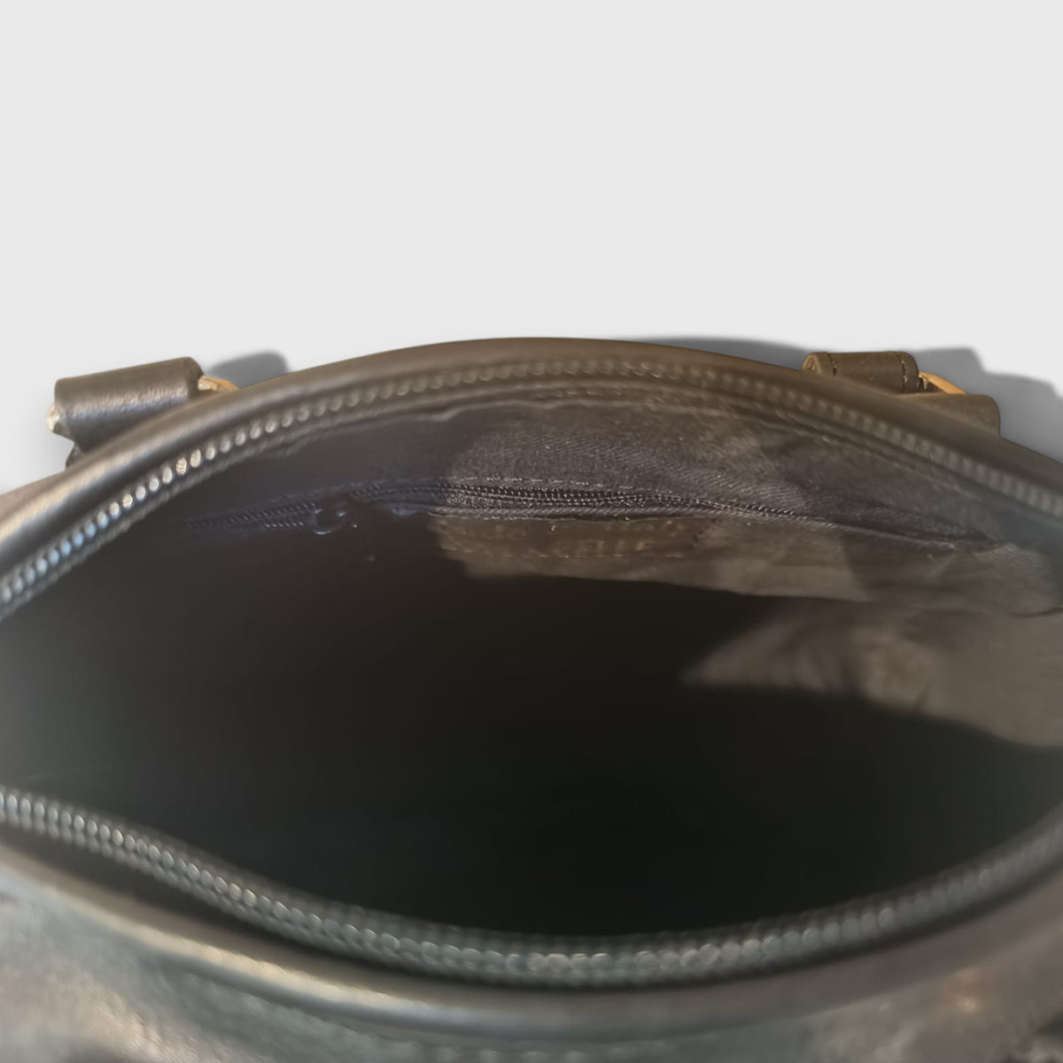 Pelletteria Pelle Nuda Milano, Vera pelle Italiana, Negozio borse donna, Bauletto mini nero