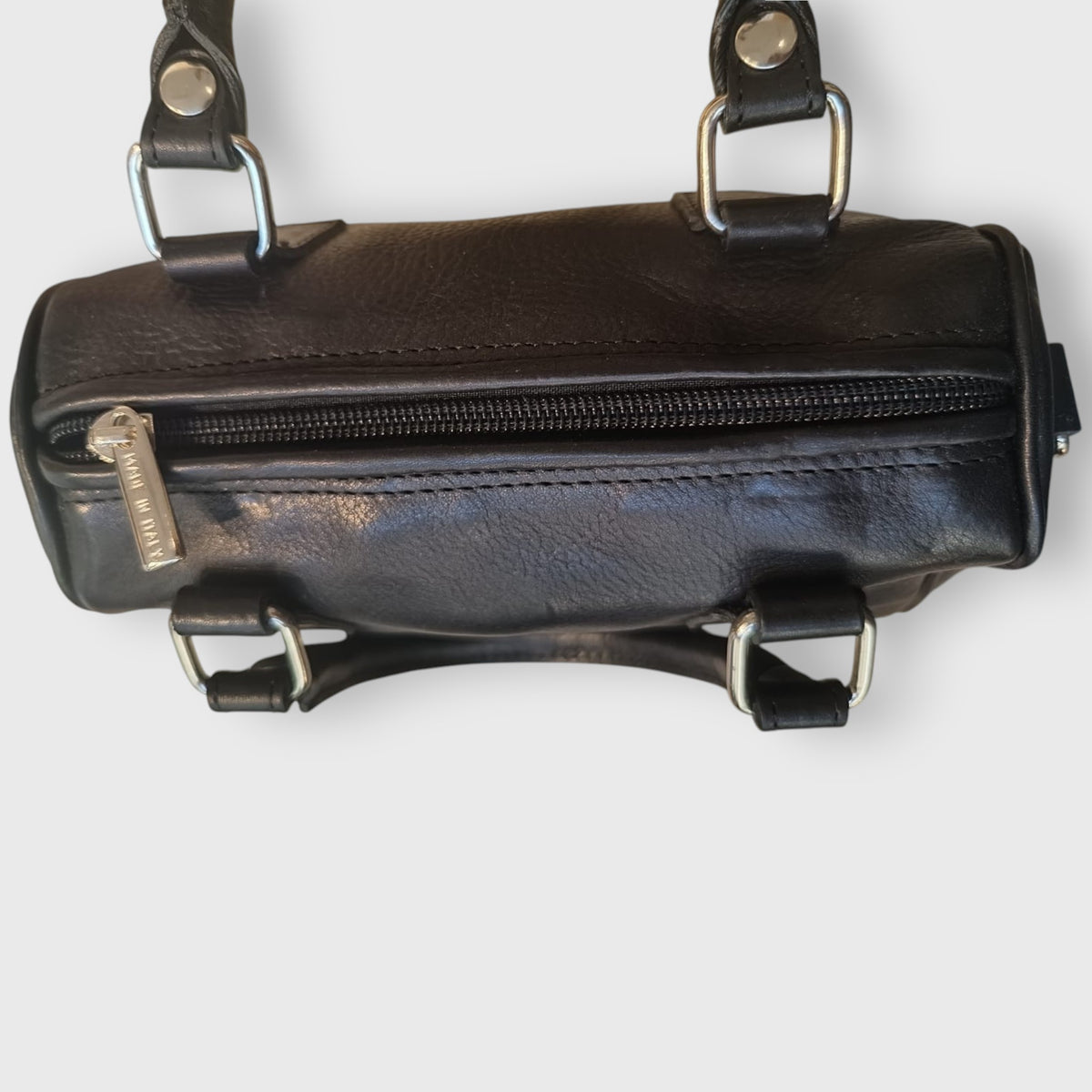 Pelletteria Pelle Nuda Milano, Vera pelle Italiana, Negozio borse donna, Bauletto mini nero