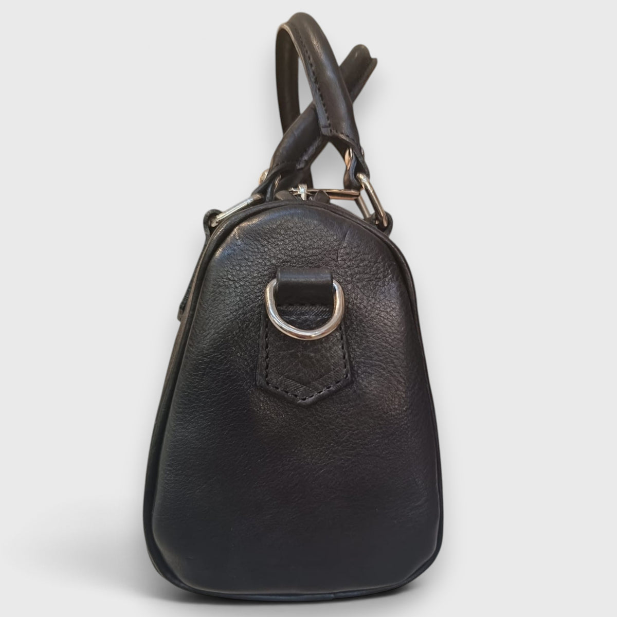 Pelletteria Pelle Nuda Milano, Vera pelle Italiana, Negozio borse donna, Bauletto mini nero