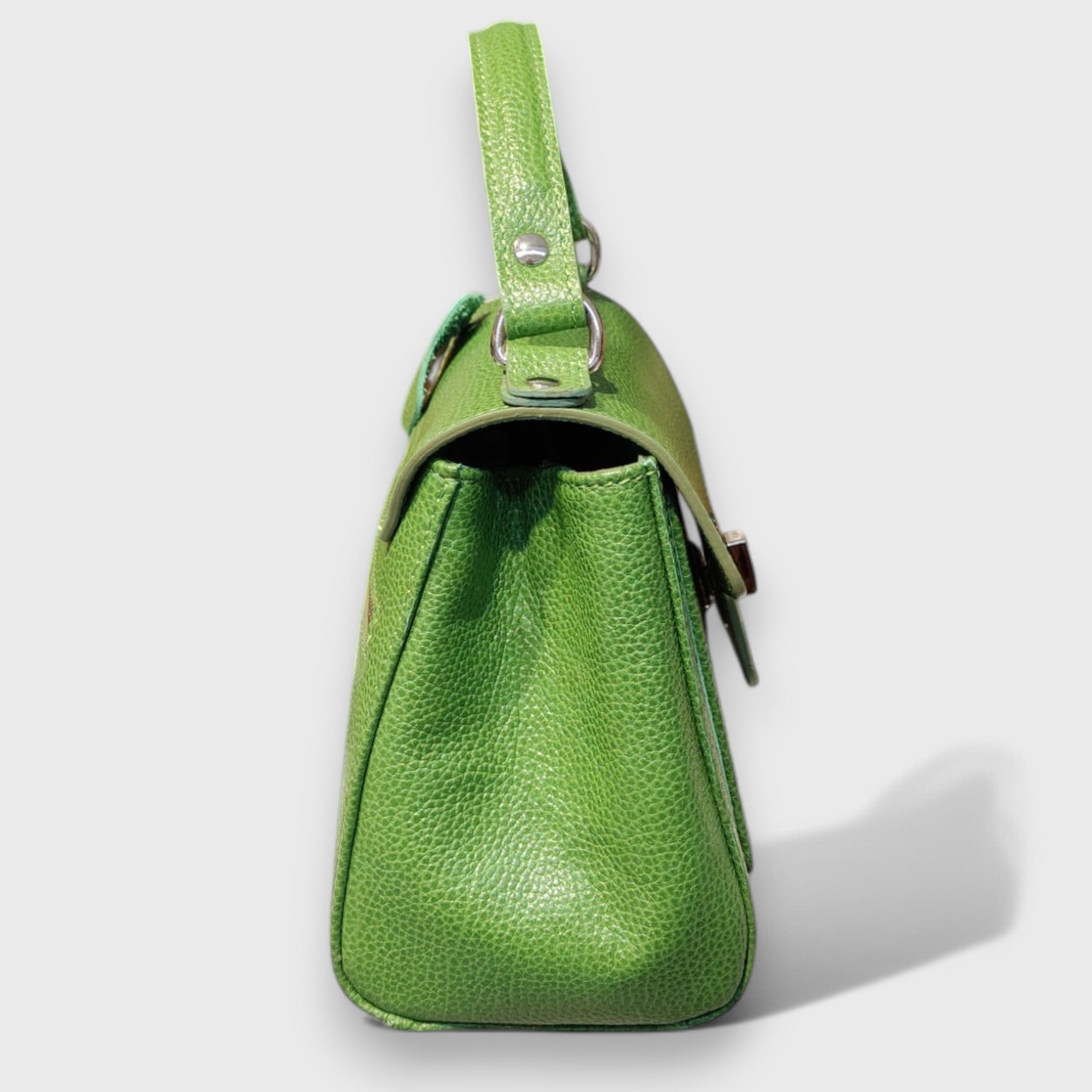 Pelletteria Pelle Nuda Milano, artigianato italiano, vera pelle, negozio borse donna, Bomboniera Alda verde