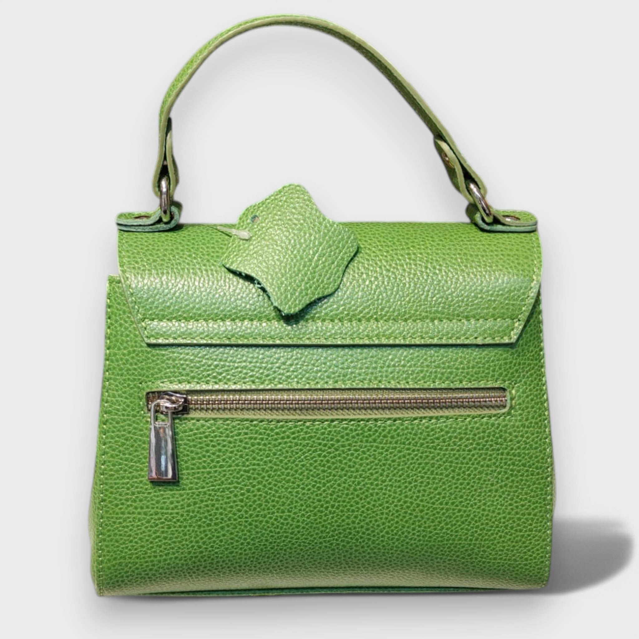 Pelletteria Pelle Nuda Milano, artigianato italiano, vera pelle, negozio borse donna, Bomboniera Alda verde