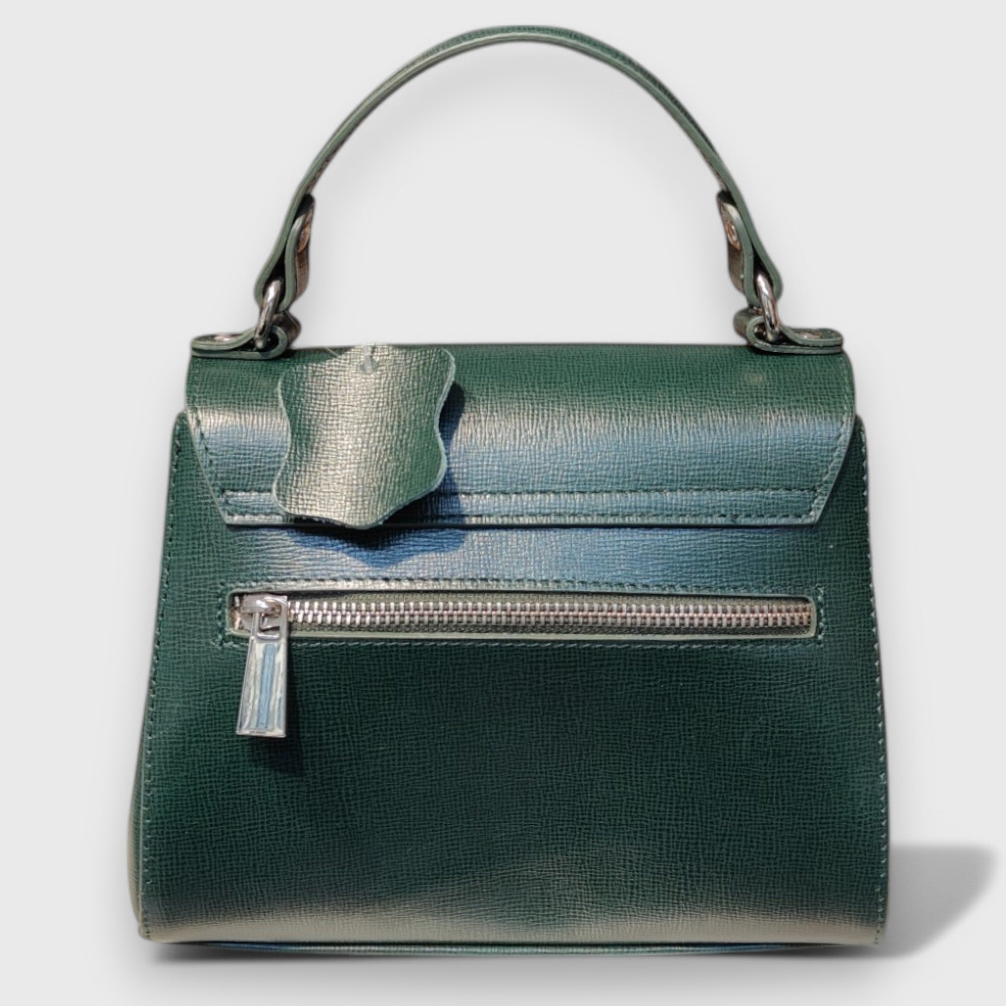 Pelletteria Pelle Nuda Milano, artigianato italiano, vera pelle, negozio borse donna, Bomboniera Alda verde