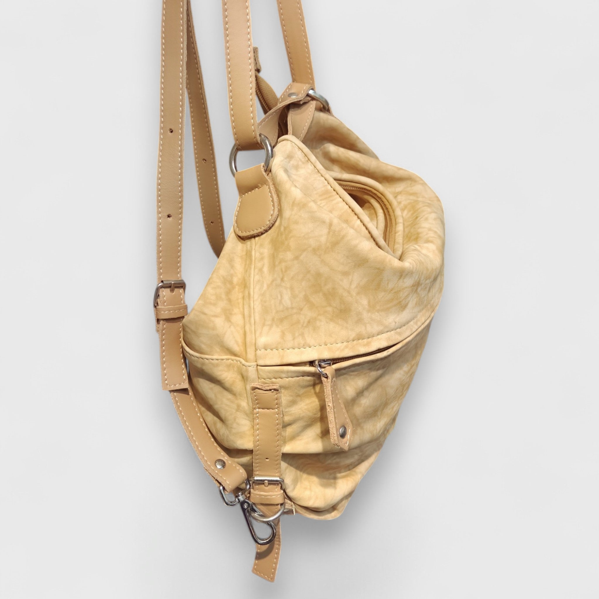 Pelletteria Pelle Nuda Milano, Artigianato Italiano, Vera pelle, Borse donna, Borsa zaino giallo