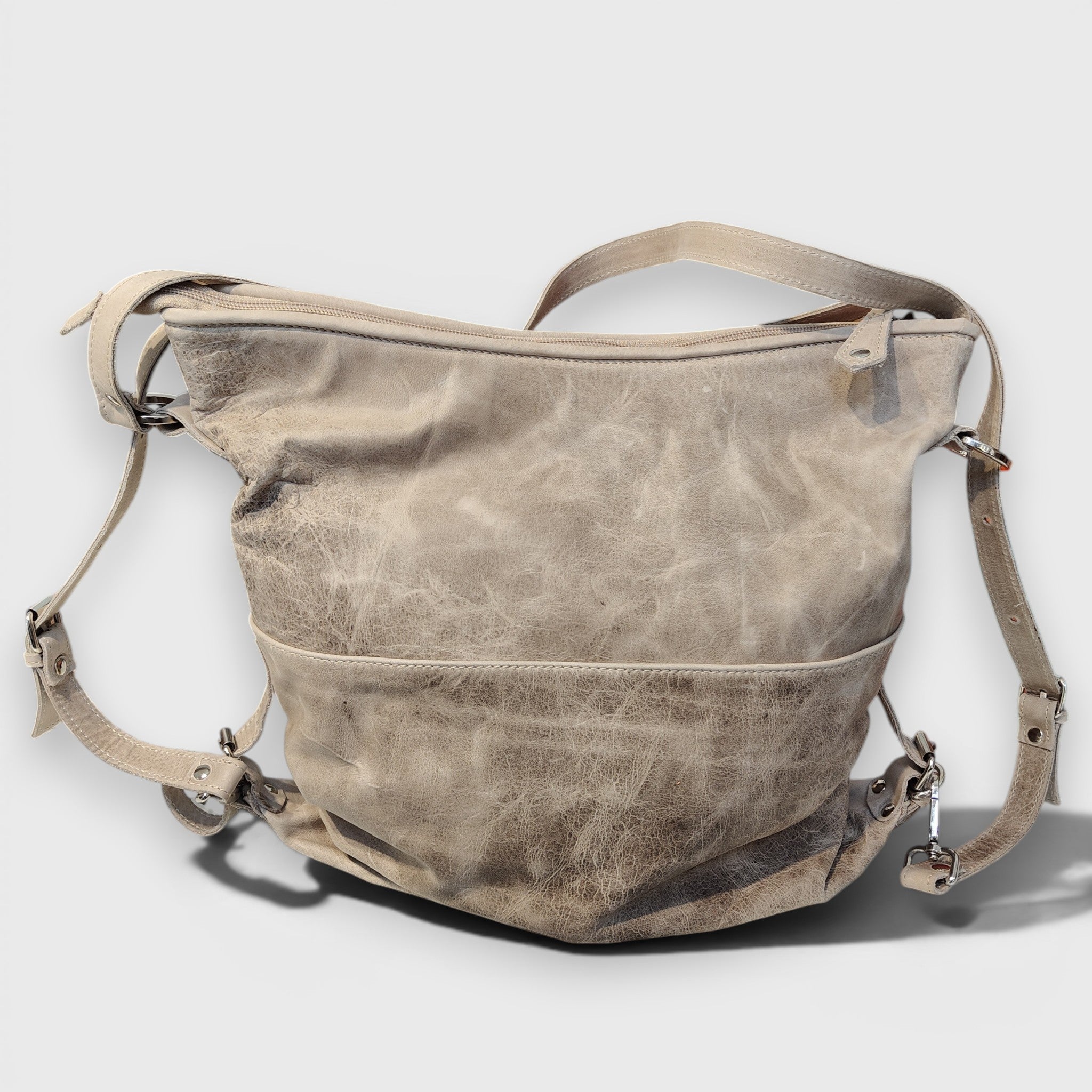 Pelletteria Pelle Nuda Milano, Vera pelle italiana, Negozio borse donna, Borsa zaino grigio