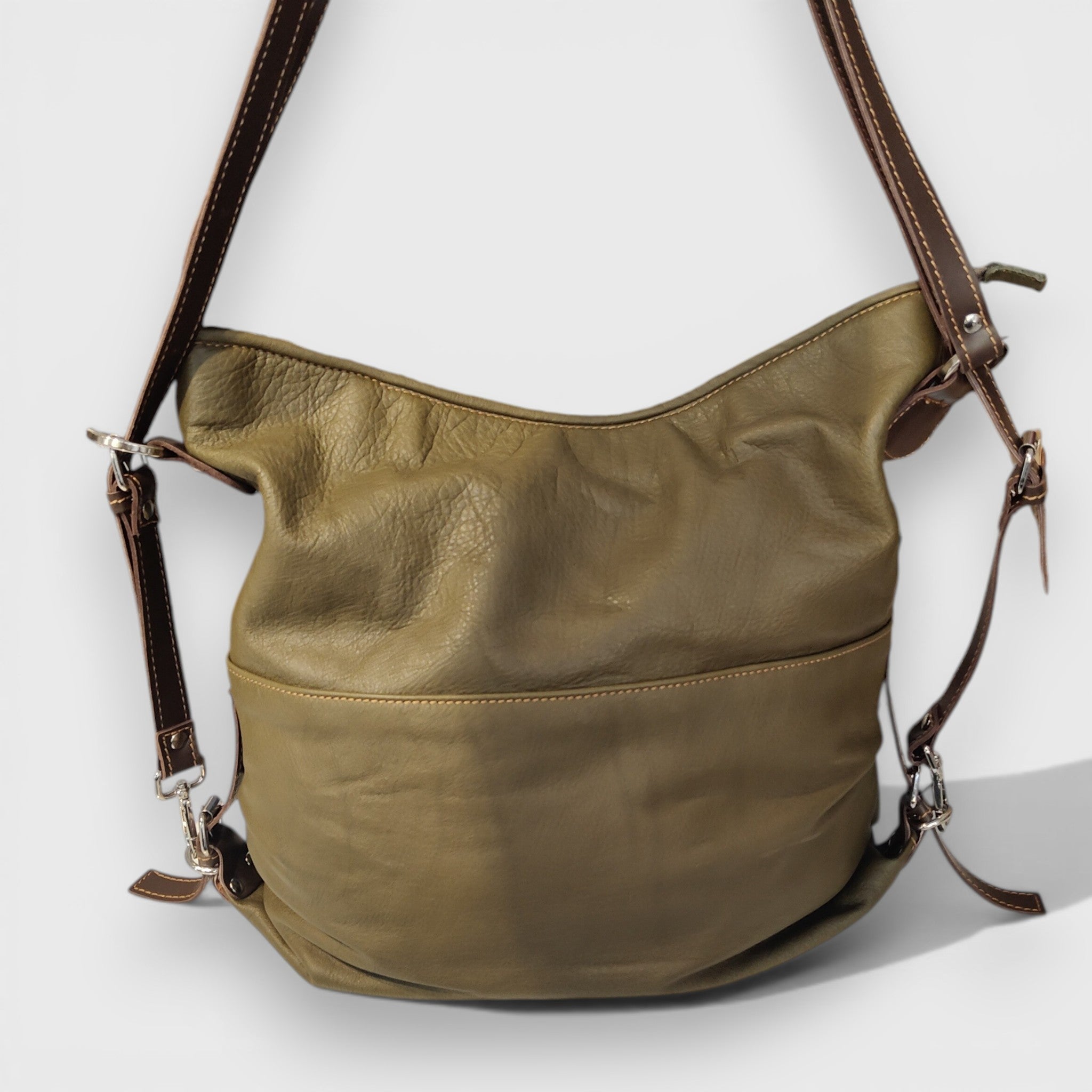 Pelletteria Pelle Nuda Milano, Borse italiane, Vera pelle, Negozio borse donna, Borsa zaino verde