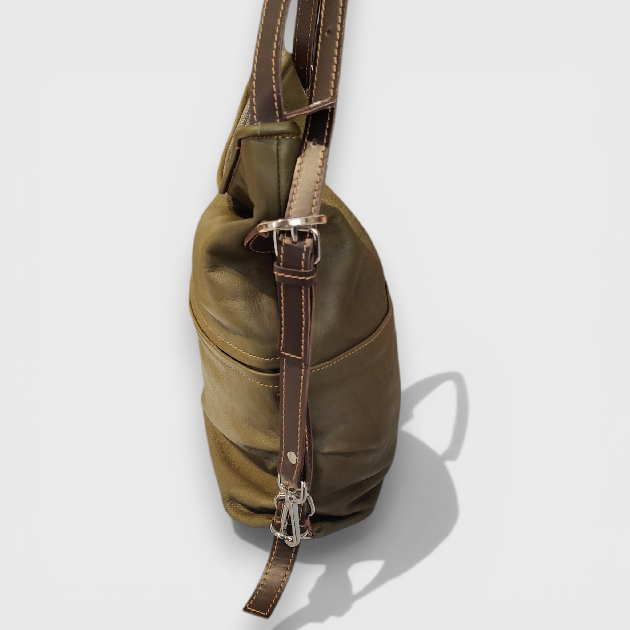 Pelletteria Pelle Nuda Milano, Borse italiane, Vera pelle, Negozio borse donna, Borsa zaino verde