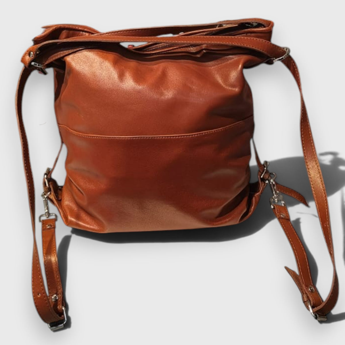 Pelletteria Pelle Nuda Milano, Vera pelle italiana, Negozio borse donna, Borsa zaino marrone