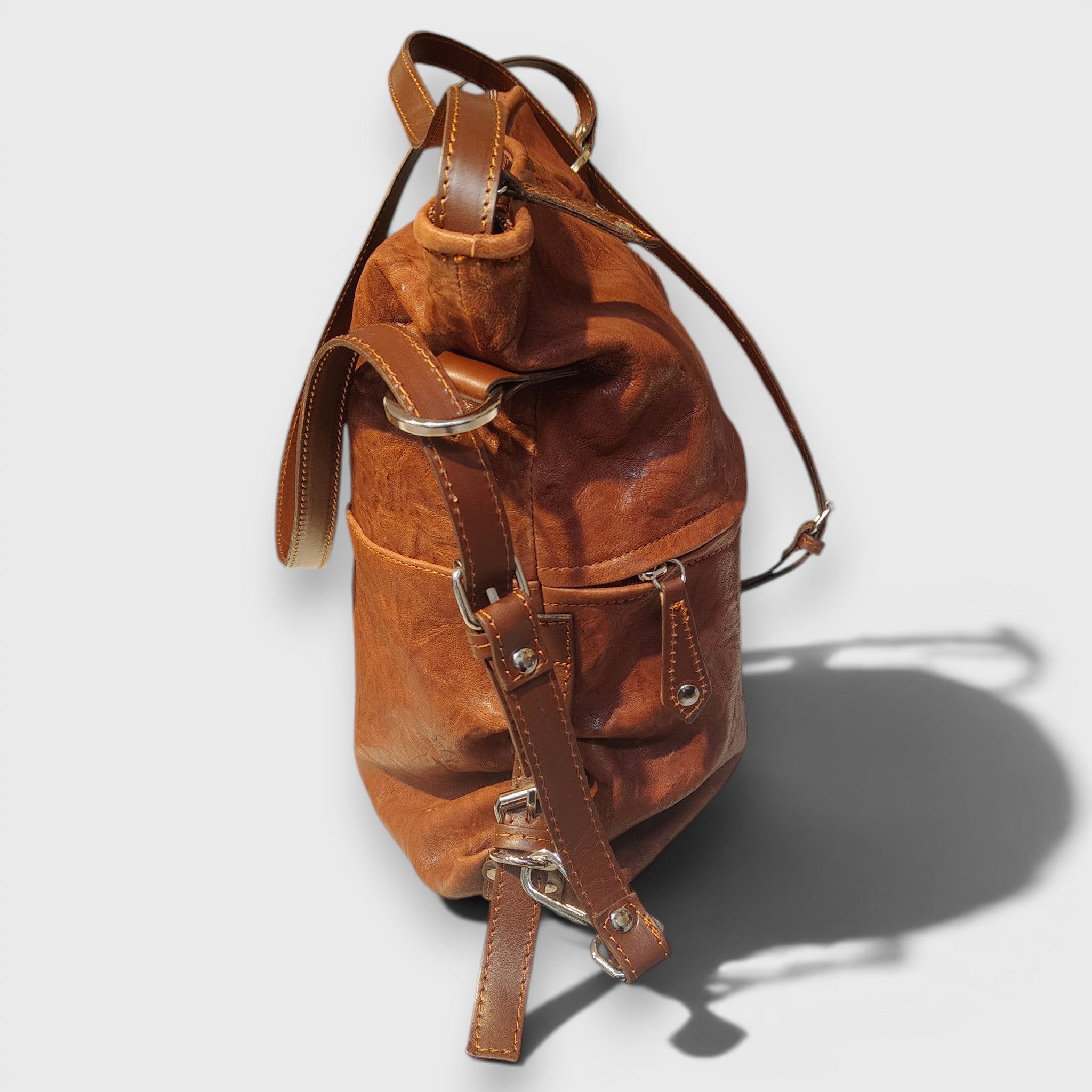 Pelletteria Pelle Nuda MIlano, Vera Pelle italiana, Negozio borse donna, Borsa zaino marrone