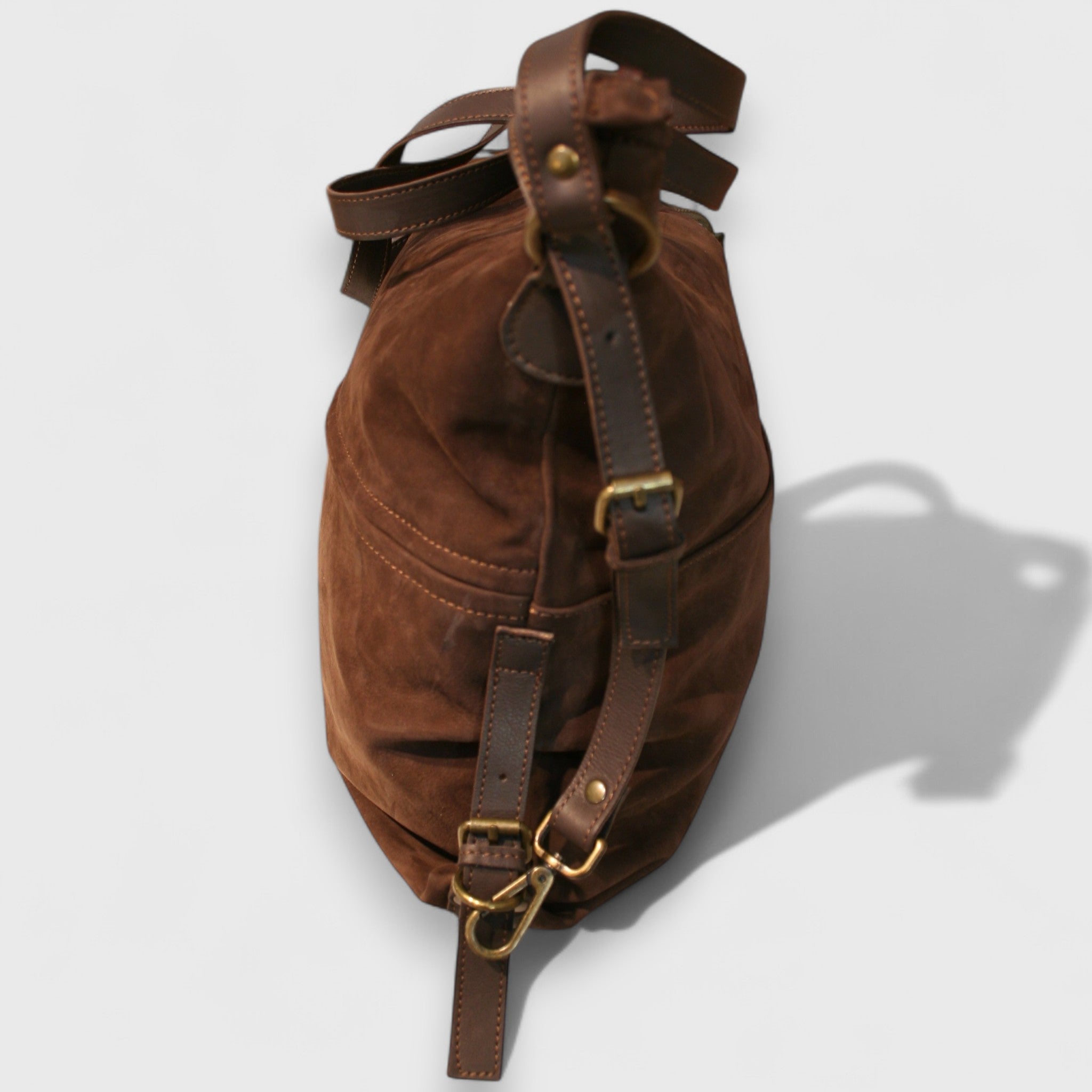 Pelletteria Pelle Nuda Milano, Artigianato Italiano, Vera pelle, Negozio borse donna, Borsa Zaino nabuk