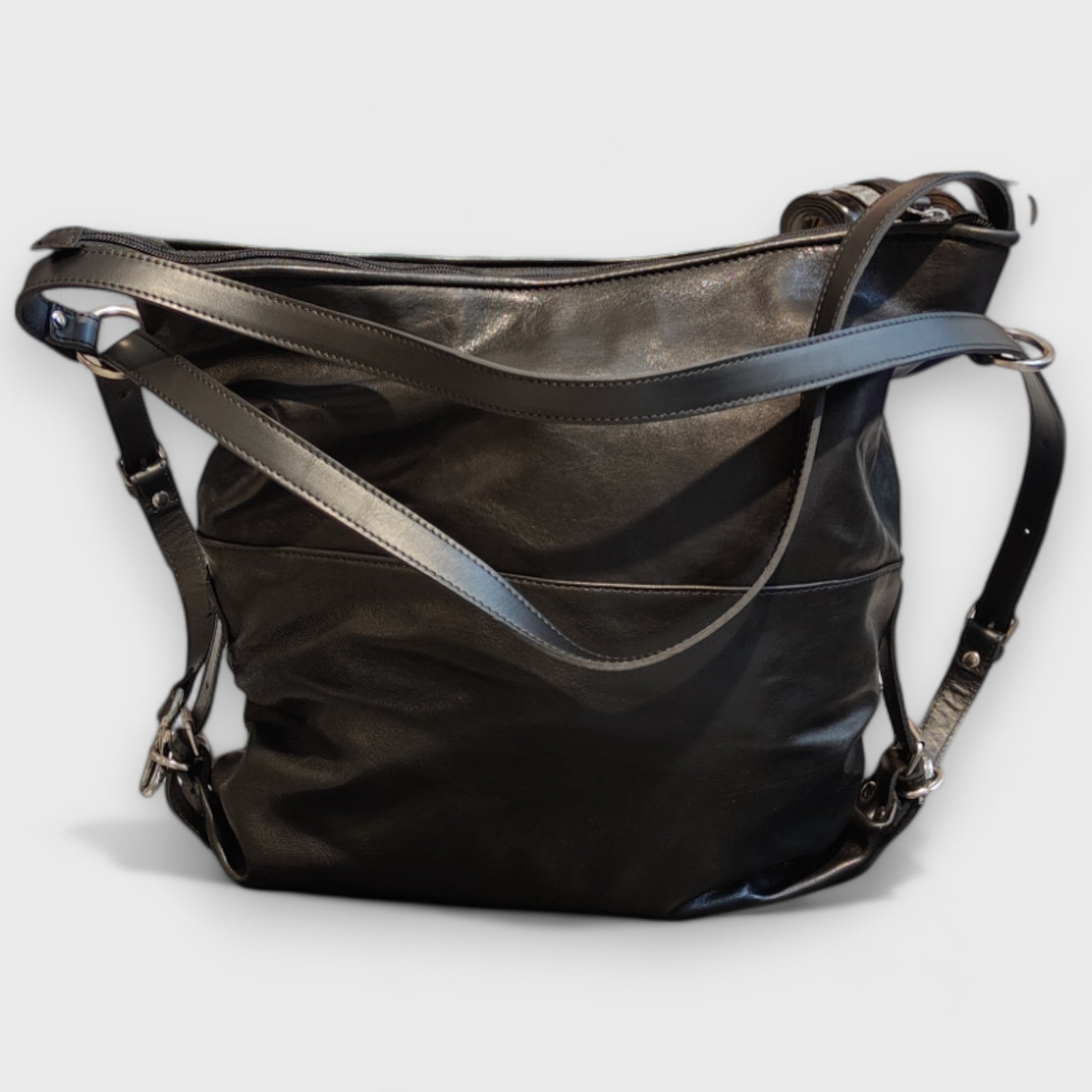 Pelletteria Pelle Nuda Milano, Artigianato italiano, vera pelle, borsa donna, Borsa zaino nero
