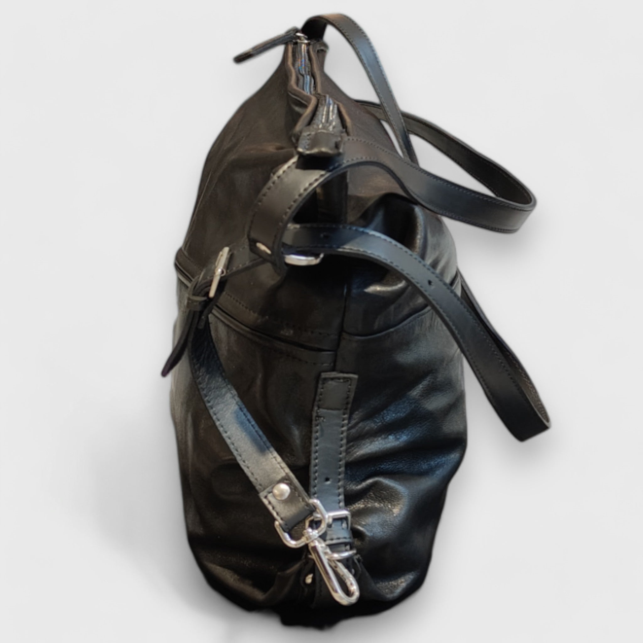 Pelletteria Pelle Nuda Milano, Artigianato italiano, vera pelle, borsa donna, Borsa zaino nero
