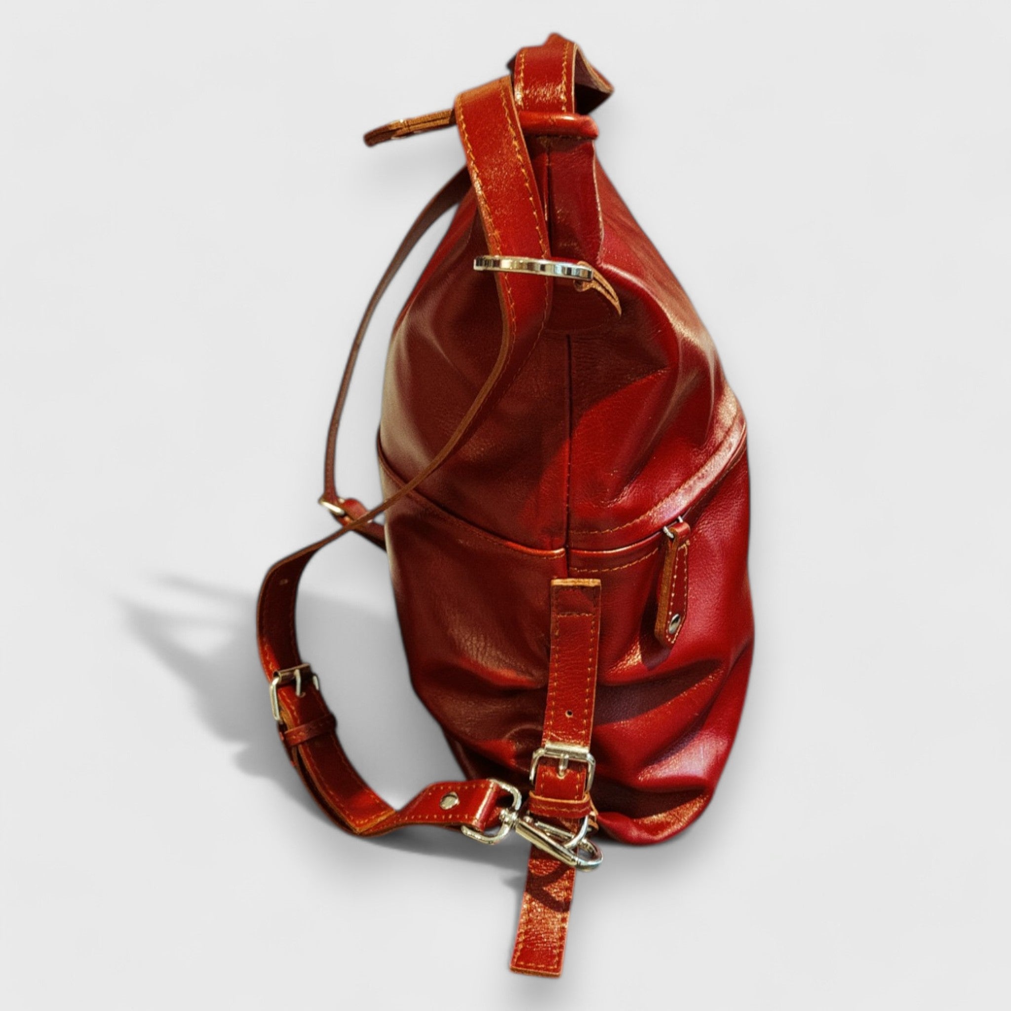 Pelletteria Pelle Nuda Milano, Artigianato italiano, vera pelle, borsa donna, Borsa zaino rosso