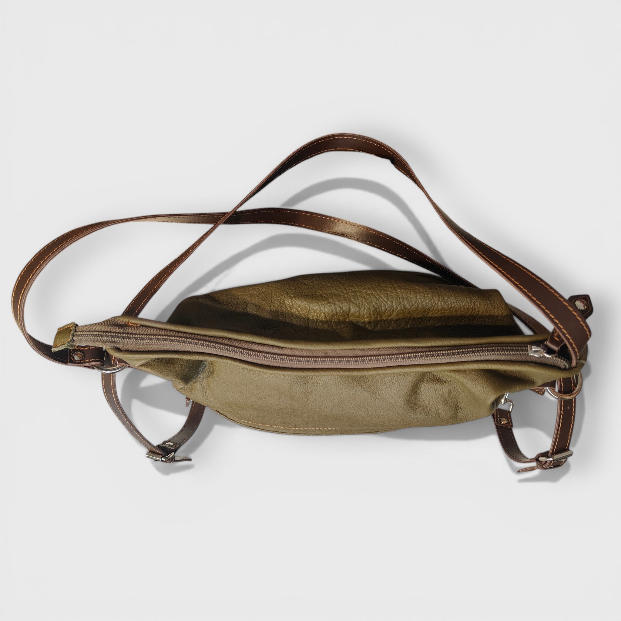 Pelletteria Pelle Nuda Milano, Borse italiane, Vera pelle, Negozio borse donna, Borsa zaino verde