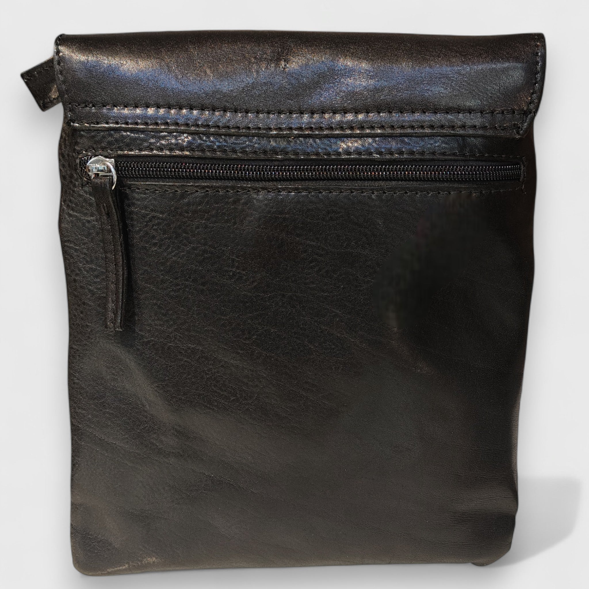 Pelletteria Pelle Nuda Milano, Artigianato Italiano, Vera pelle, Negozio borse uomo donna, Calamita nero