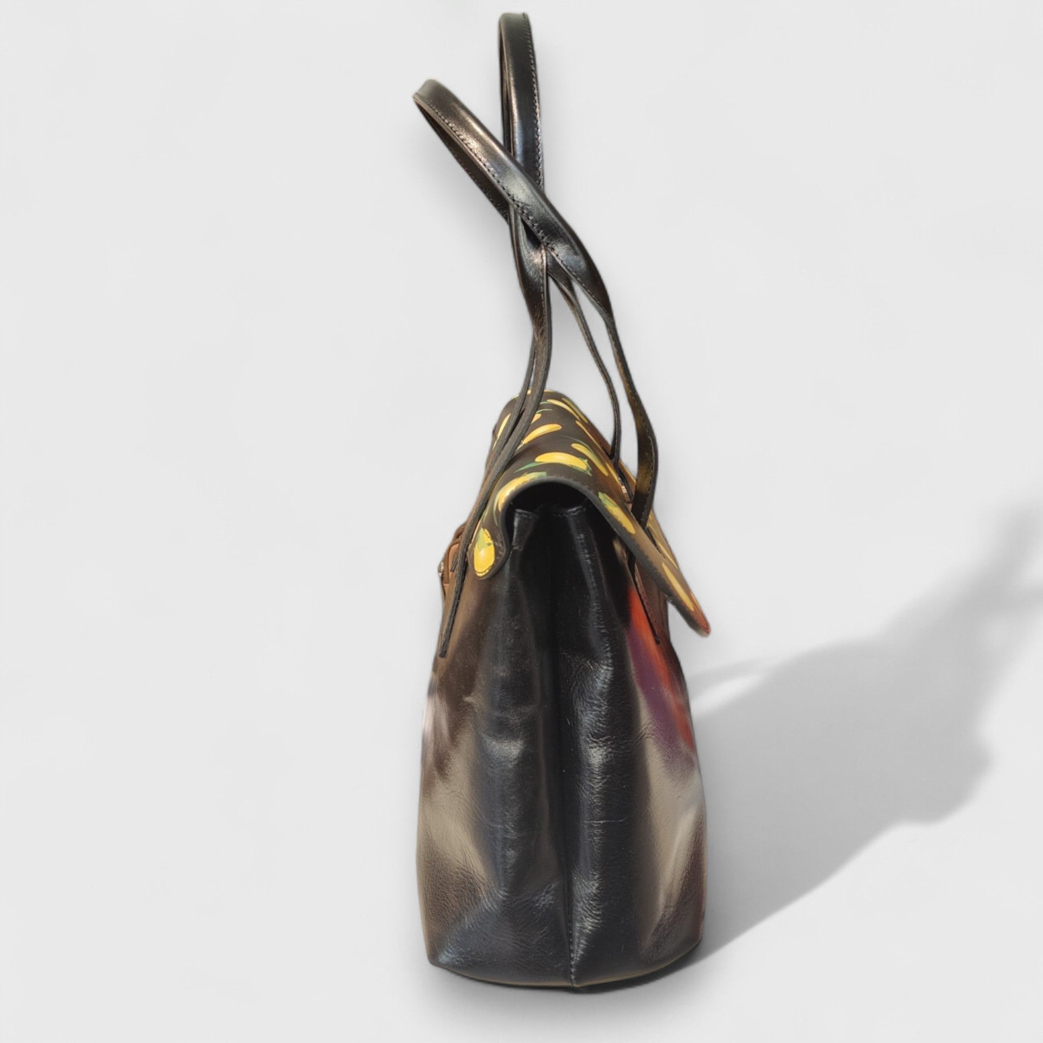 Pelletteria Pelle Nuda Milano, Artigianato Italiano, Vera Pelle, Negozio borse donna, Chiara media nero con limoni