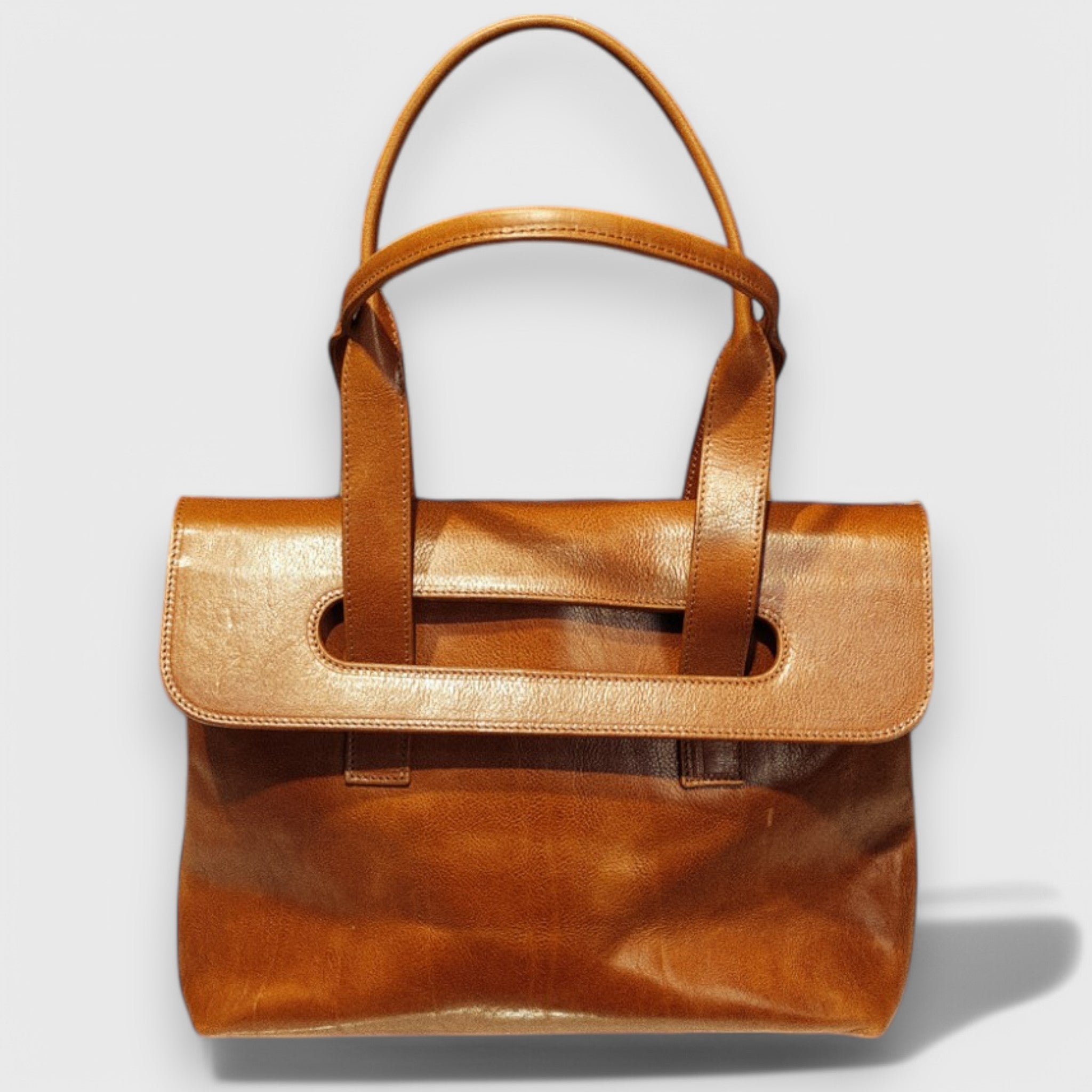 Pelletteria Pelle Nuda Milano, Artigianato Italiano, Vera pelle, Negozio borse donna, Chiara media marrone