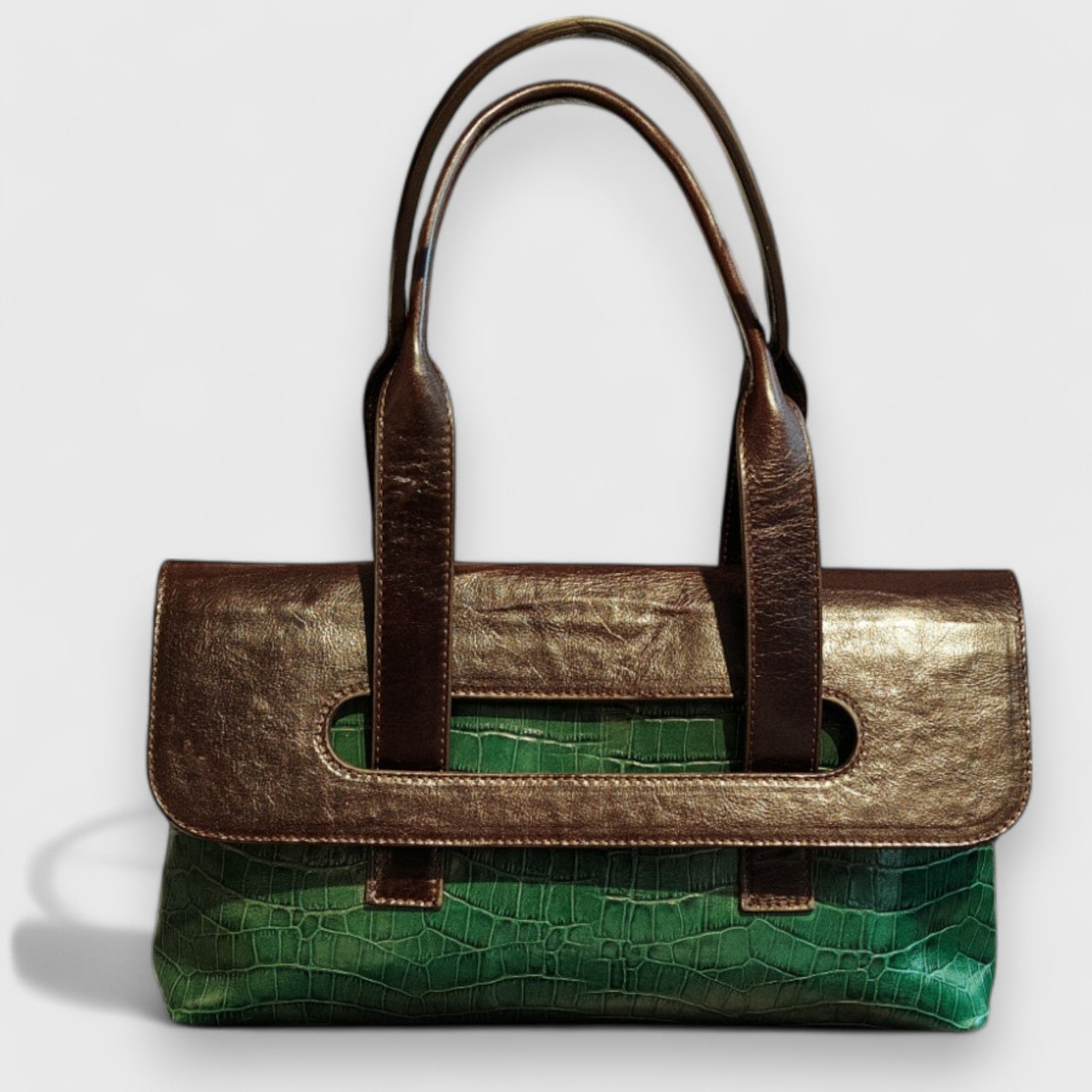 Pelletteria pelle Nuda Milano, Artigianato italiano, vera pelle, Chiara piccola verde