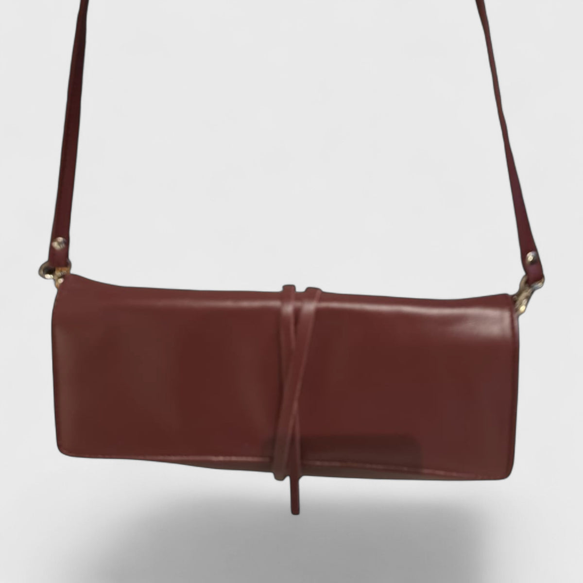 Pelletteria Pelle Nuda Milano, Vera pelle italiana, Negozio borse donna, Clutch bordeaux