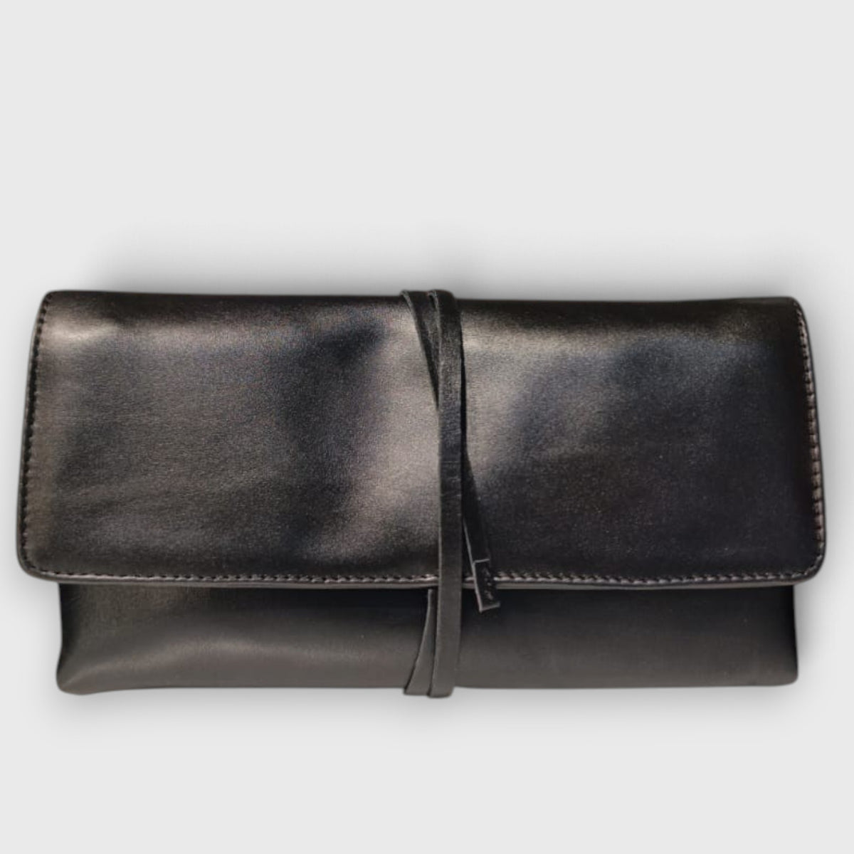 Pelletteria Pelle Nuda Milano, Vera pelle italiana, Negozio borse donna, Clutch nero lucido