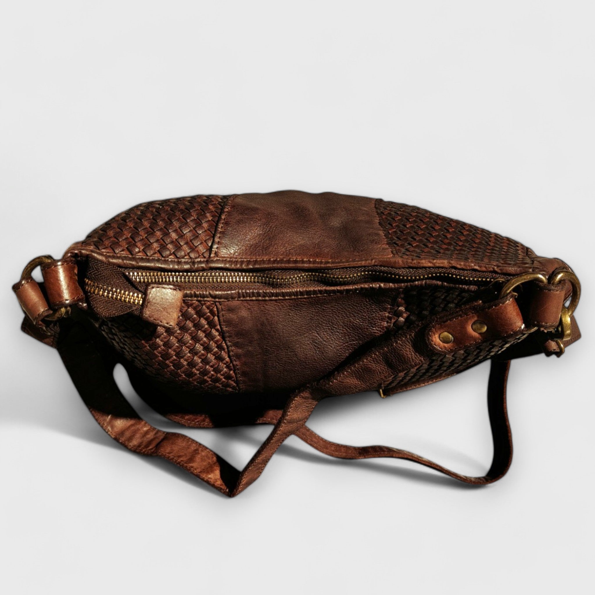 Pelletteria Pelle Nuda Milano, Artigianato italiano, vera pelle, borsa donna, Corinna marrone