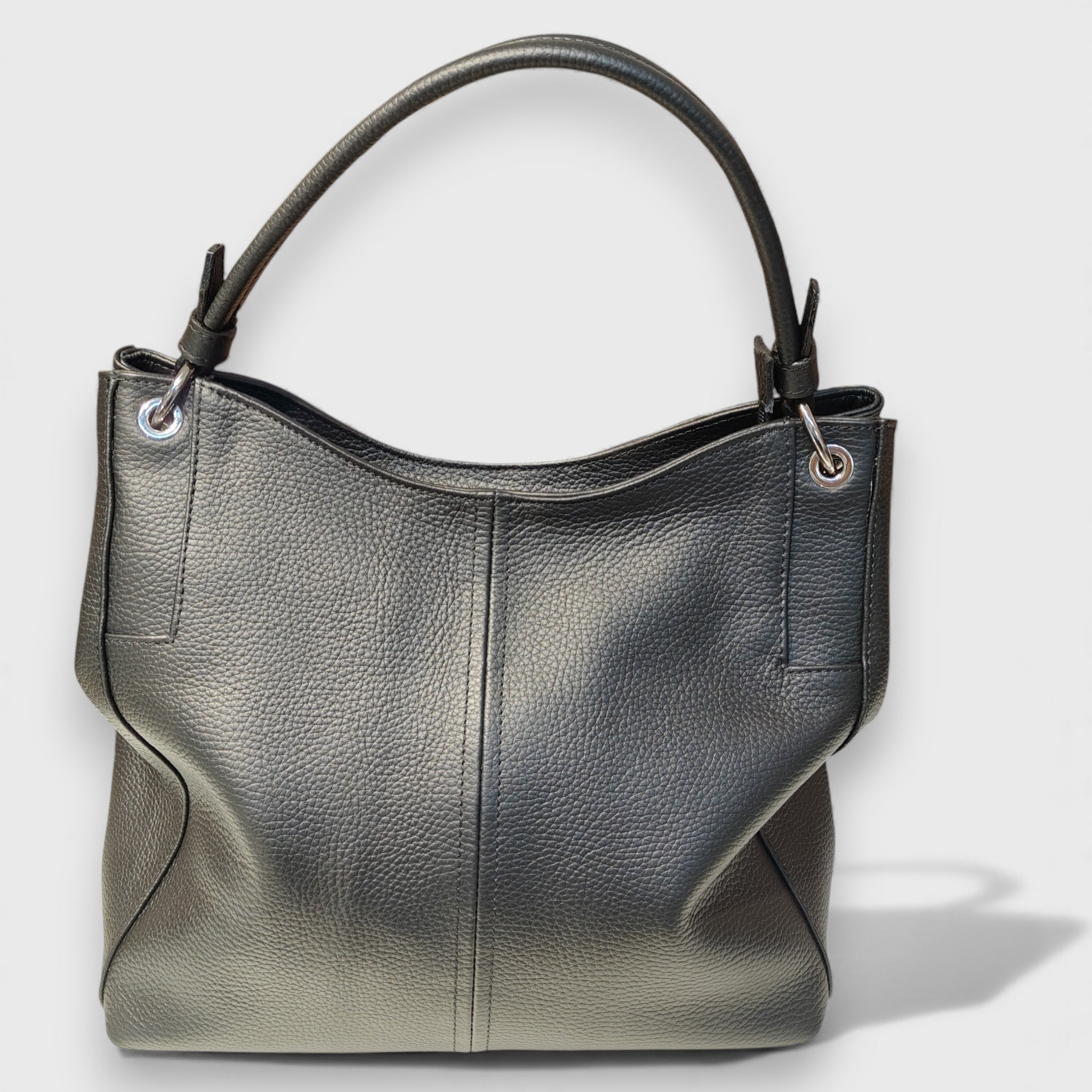 Pelletteria Pelle Nuda Milano, Artigianato Italiano, Vera pelle, Negozio borse donna, Cris nera