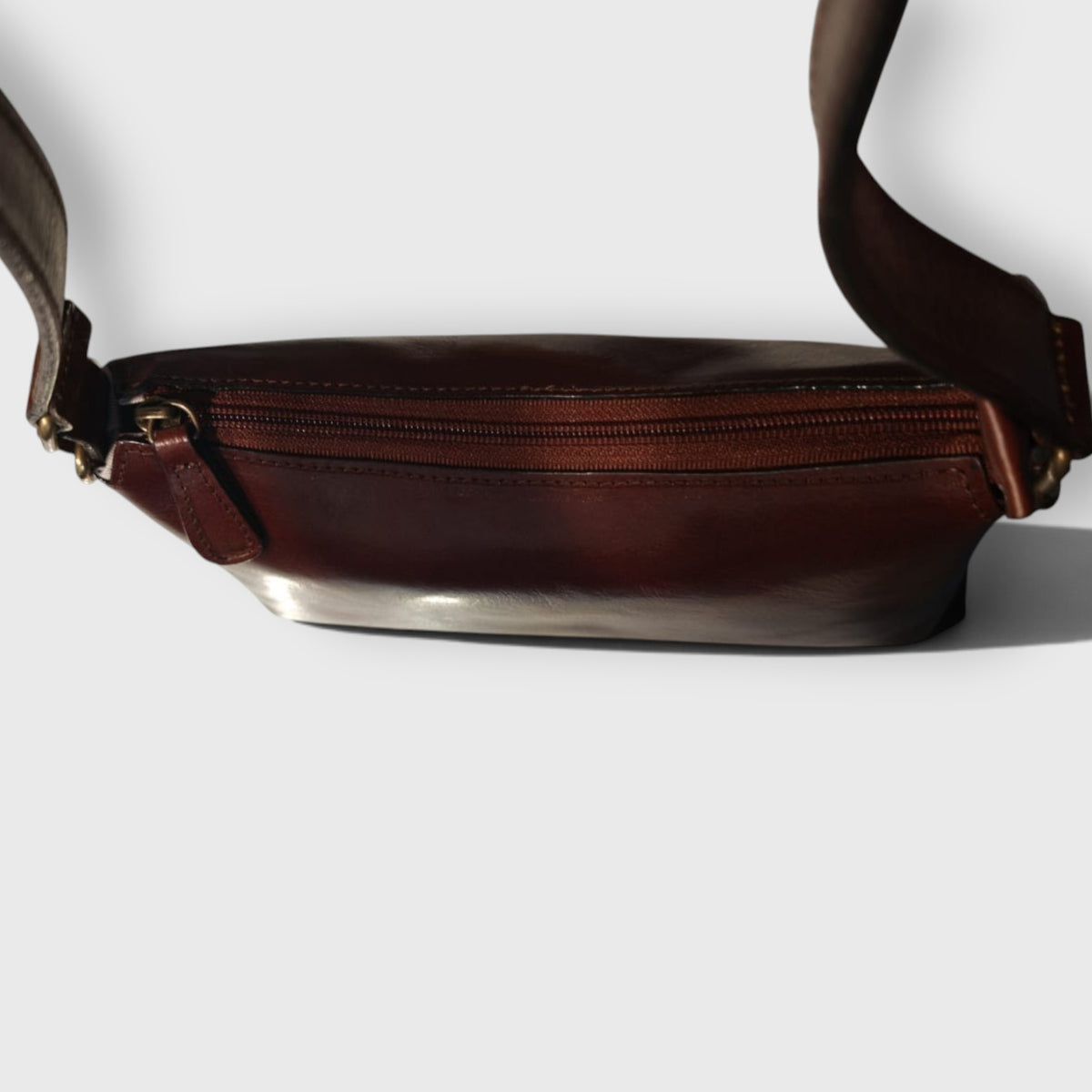 Pelletteria Pelle Nuda Milano, Vera pelle Italiana, Negozio borse donna, Dalila marrone