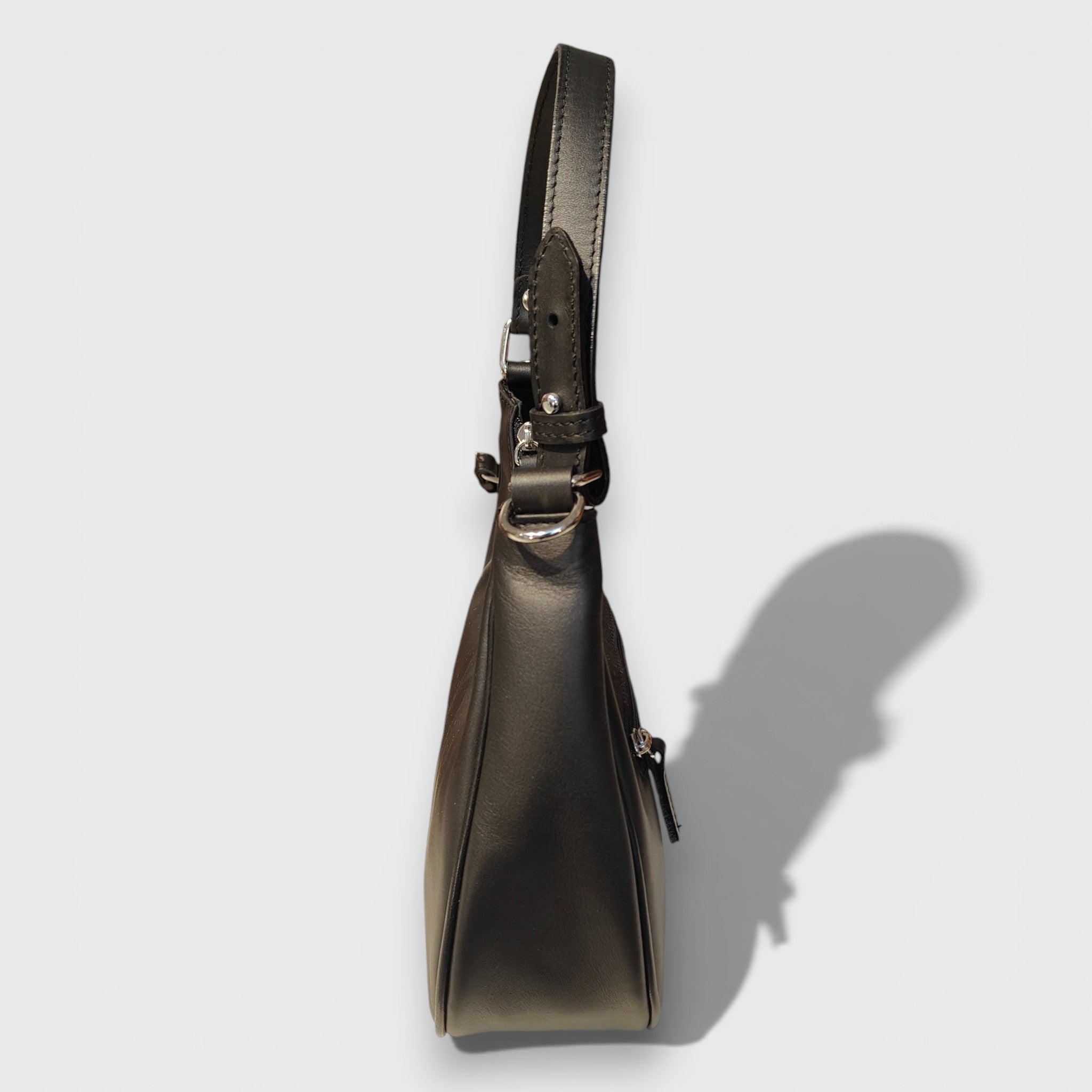 Pelletteria Pelle Nuda Milano, Artigianato Italiano, Vera pelle, Negozio borse donna, Dalila in pelle nera