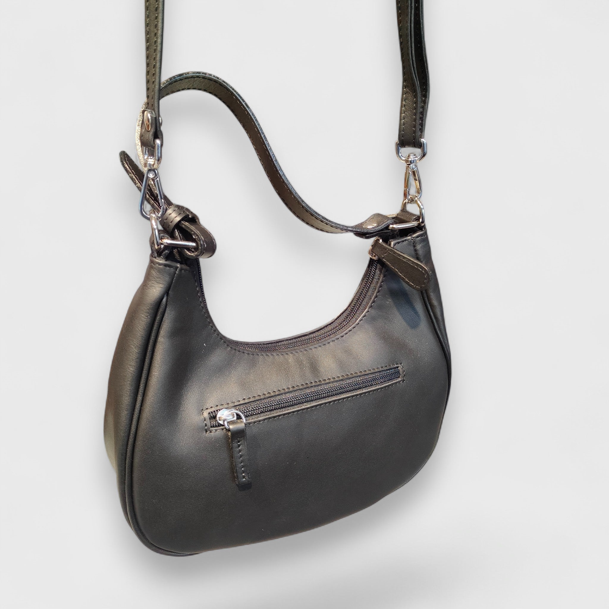 Pelletteria Pelle Nuda Milano, Artigianato Italiano, Vera pelle, Negozio borse donna, Dalila in pelle nera