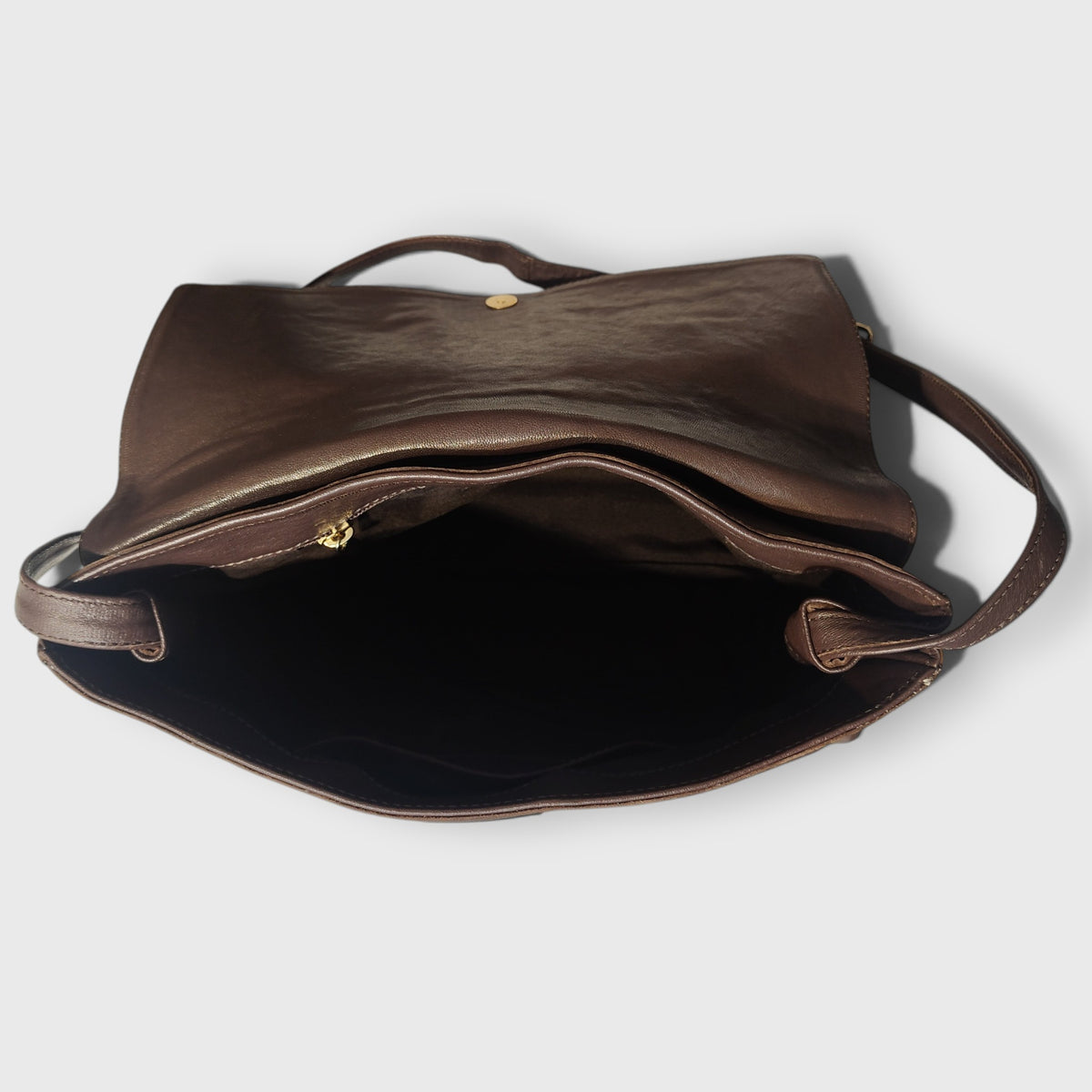 Pelletteria Pelle Nuda Milano, Vera pelle Italiana, Negozio borse donna, Artigianato italiano, Dora marrone