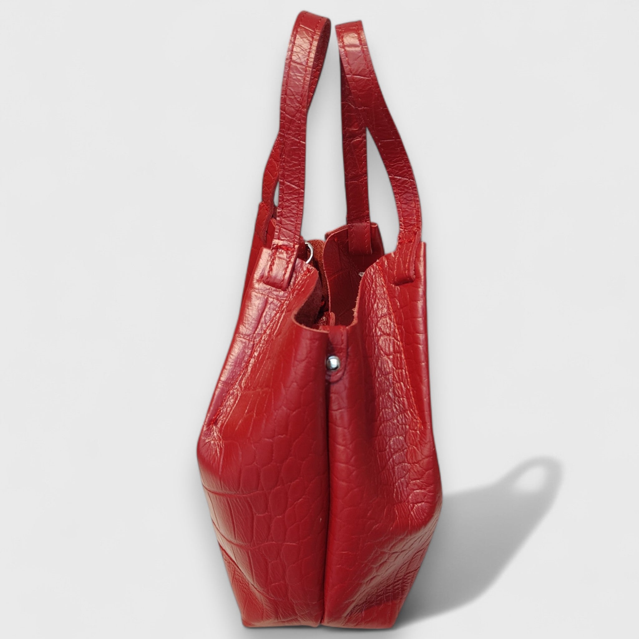 Pelletteria Pelle Nuda Milano, Artigianato Italiano, Vera Pelle, Negozio borse donma, Elisa rosso