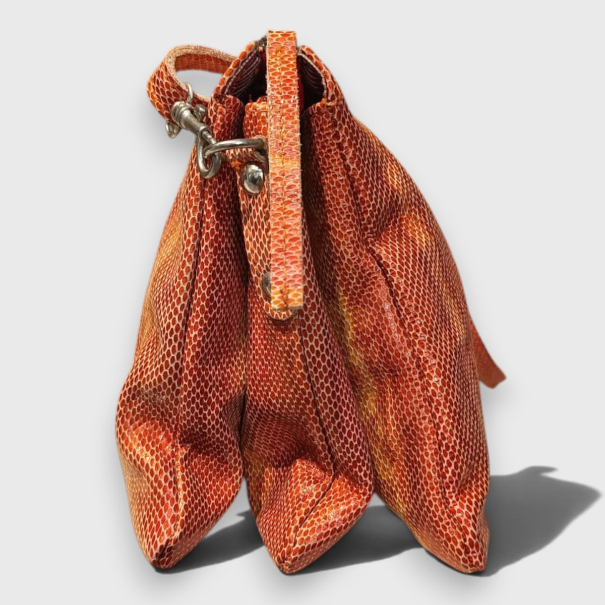 Pelletteria Pelle Nuda Milano, Vera pelle italiana, Negozio borse donna, Federica arancione