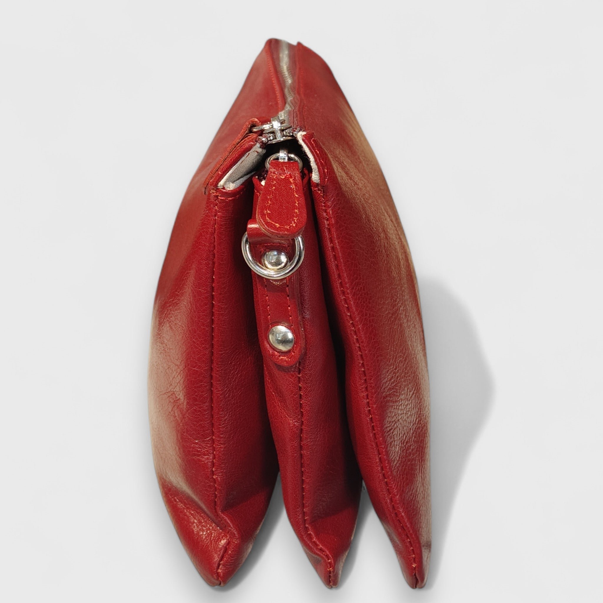 Pelletteria Pelle Nuda Milano, Artigianato Italiano, Vera pelle, Negozio borse donna, Federica rosso scuro