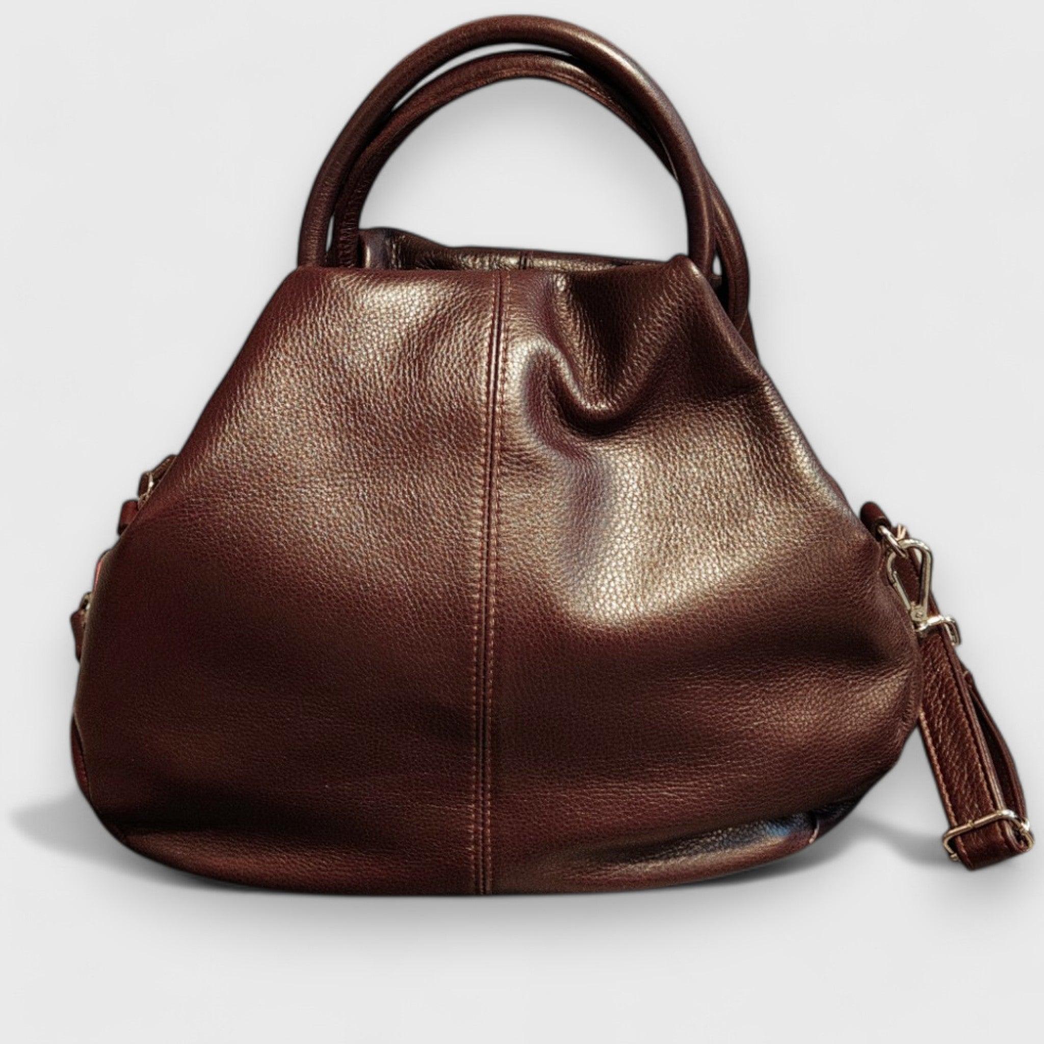 Pelletteria Pelle Nuda Milano, Artigianato italiano, vera pelle, negozio borse donna, Frida bordeaux